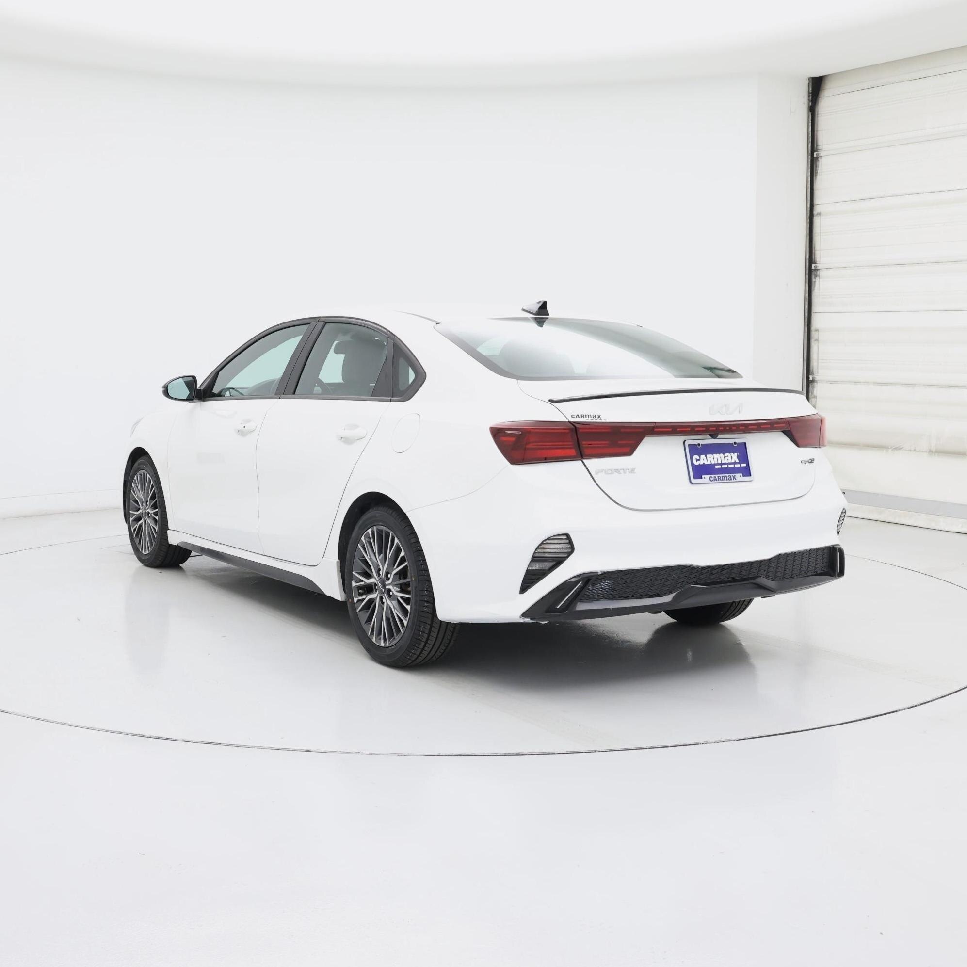 Thumbnail: 2022 Kia Forte - 2