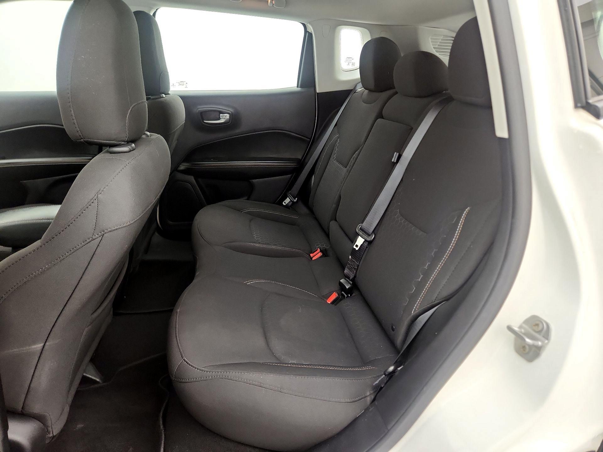 Thumbnail: 2021 Jeep Compass - 18