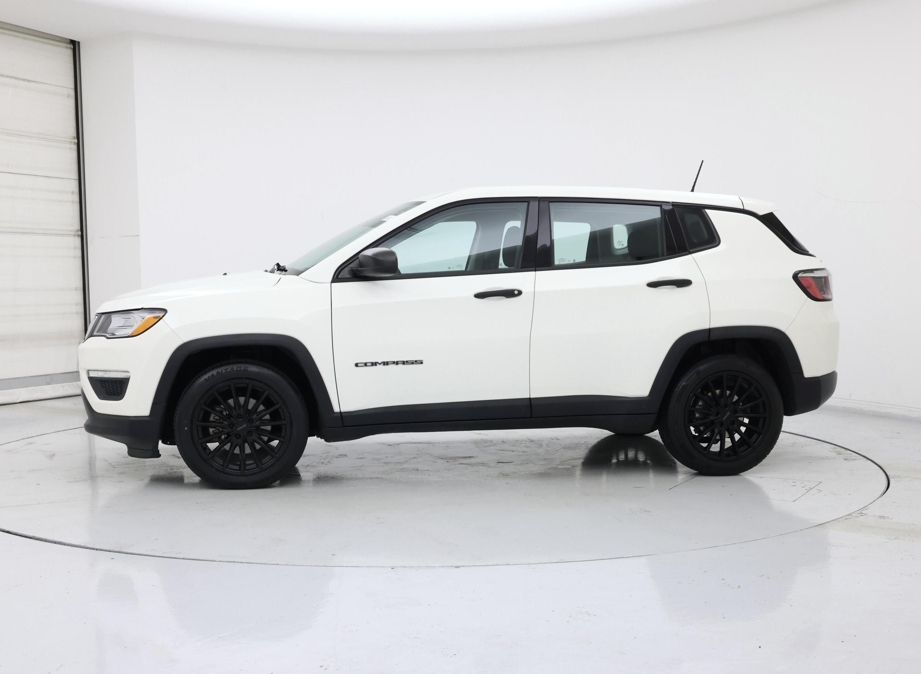 Thumbnail: 2021 Jeep Compass - 3