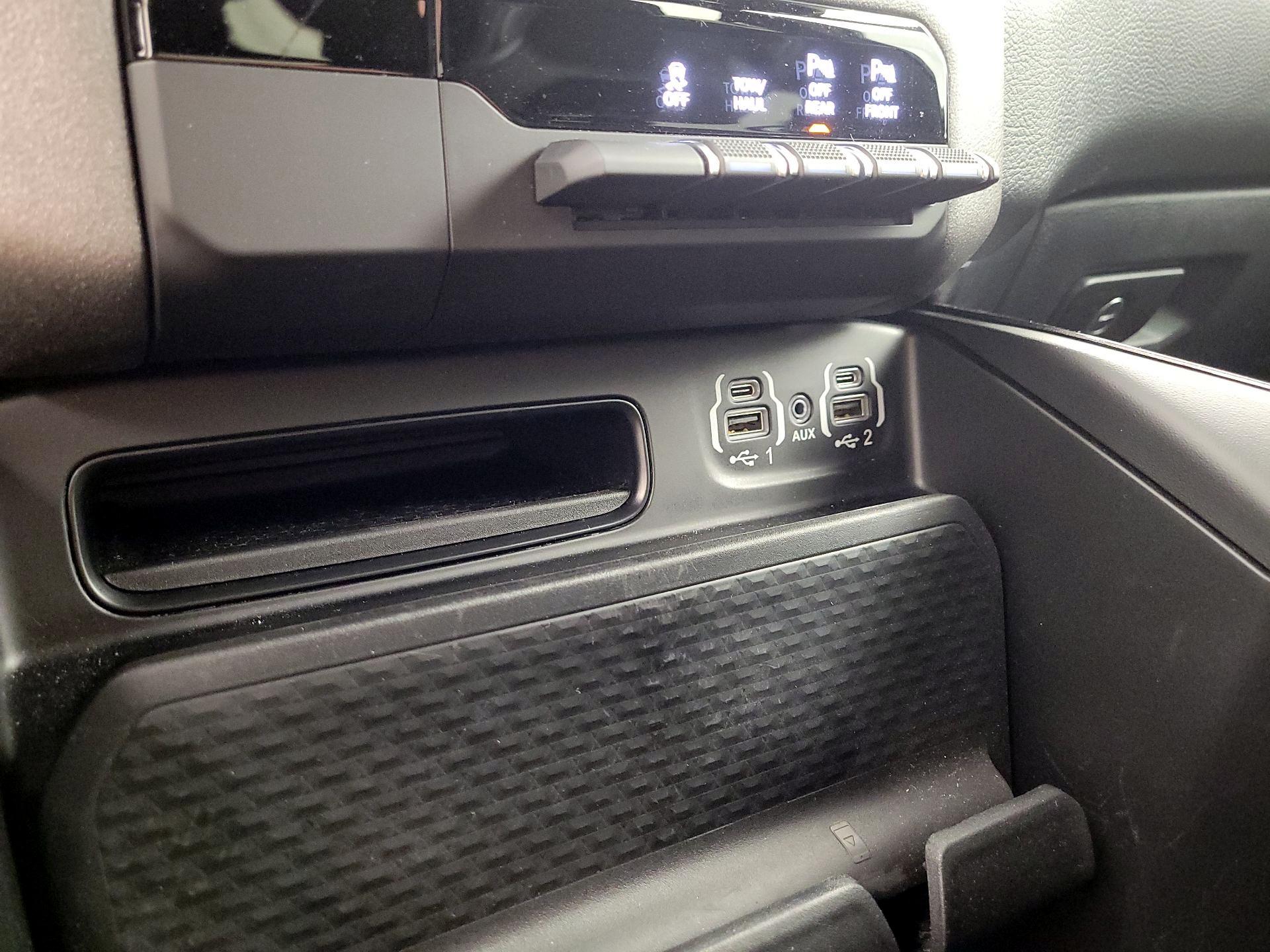 Thumbnail: 2023 RAM 1500 - 18