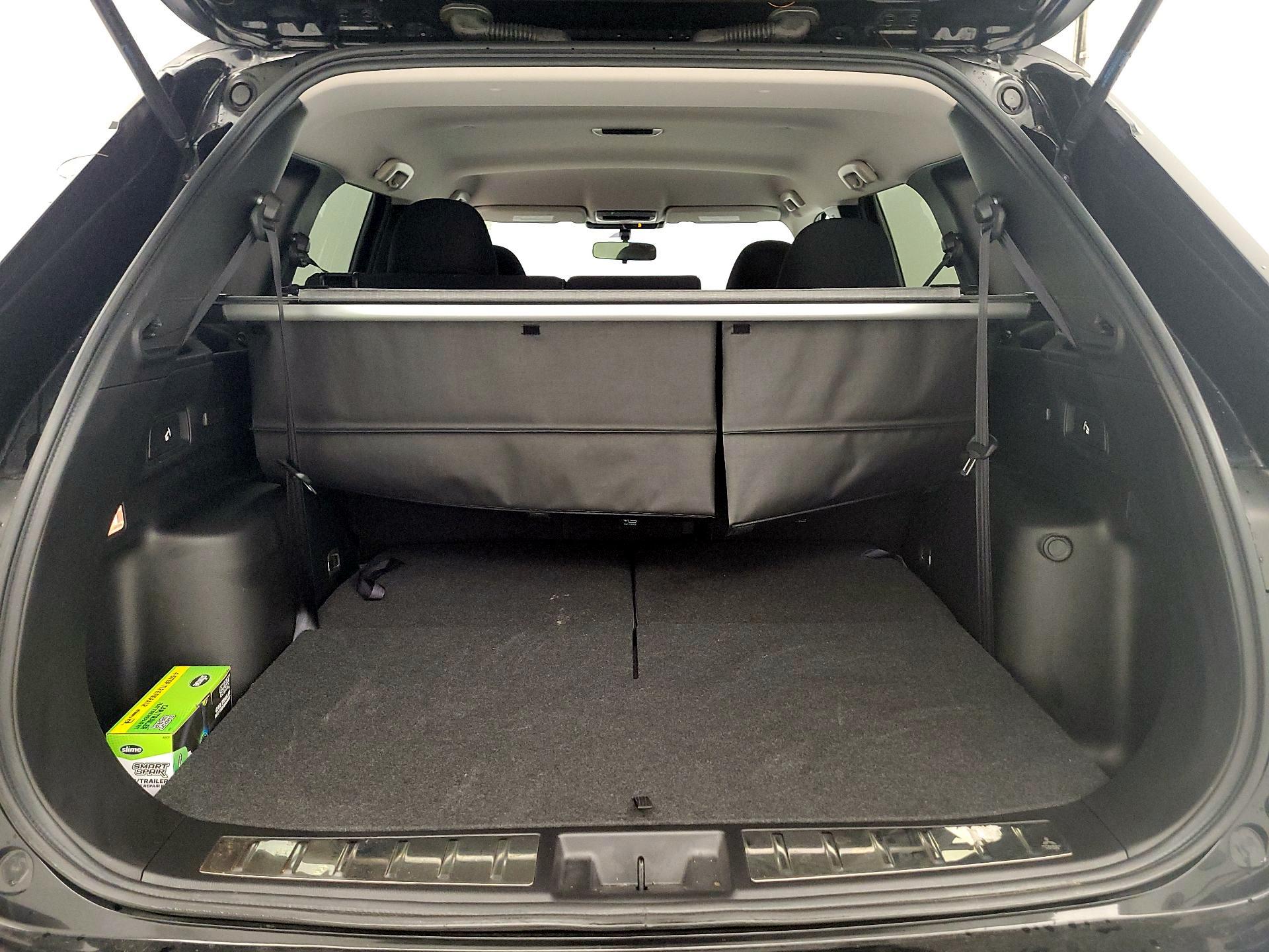 Thumbnail: 2024 Mitsubishi Outlander - 20