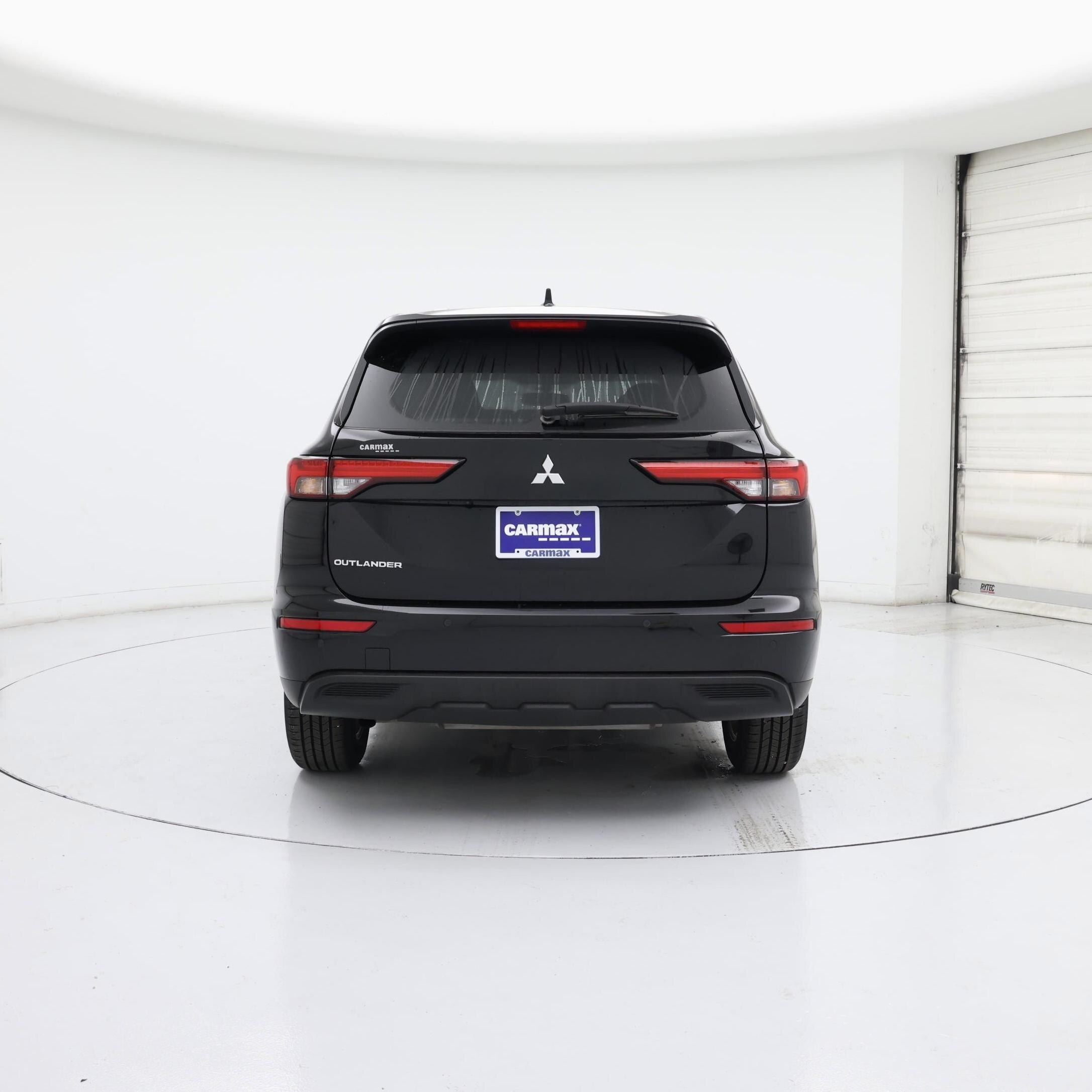 Thumbnail: 2024 Mitsubishi Outlander - 6