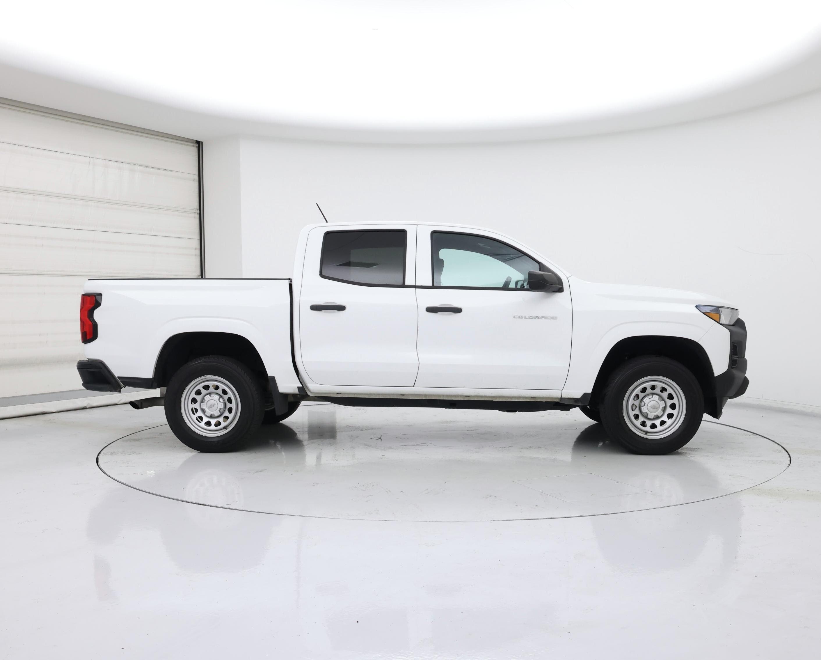 Thumbnail: 2023 Chevrolet Colorado - 7