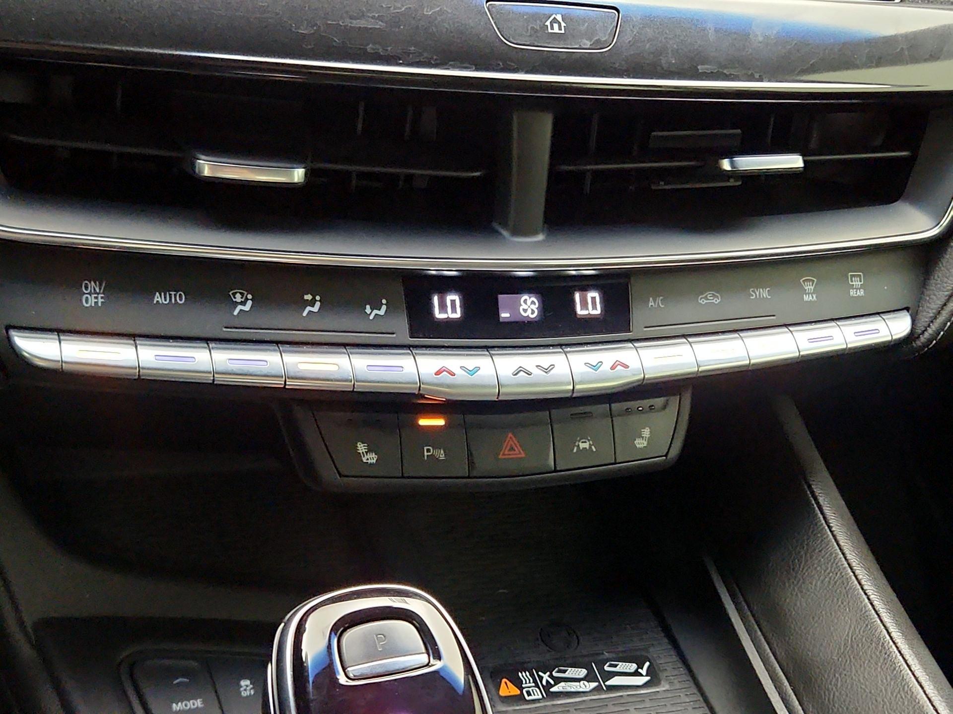 Thumbnail: 2022 Cadillac CT5 - 17