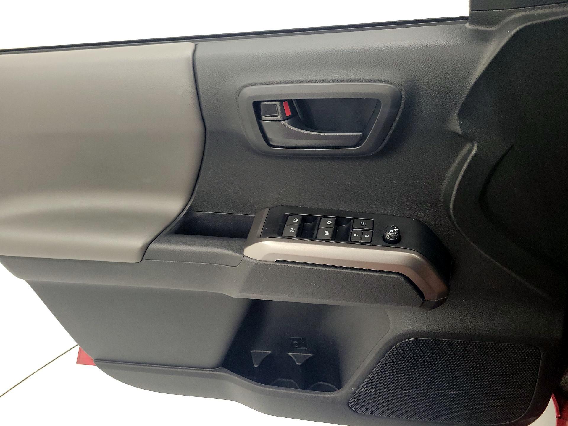 Thumbnail: 2023 Toyota Tacoma - 12