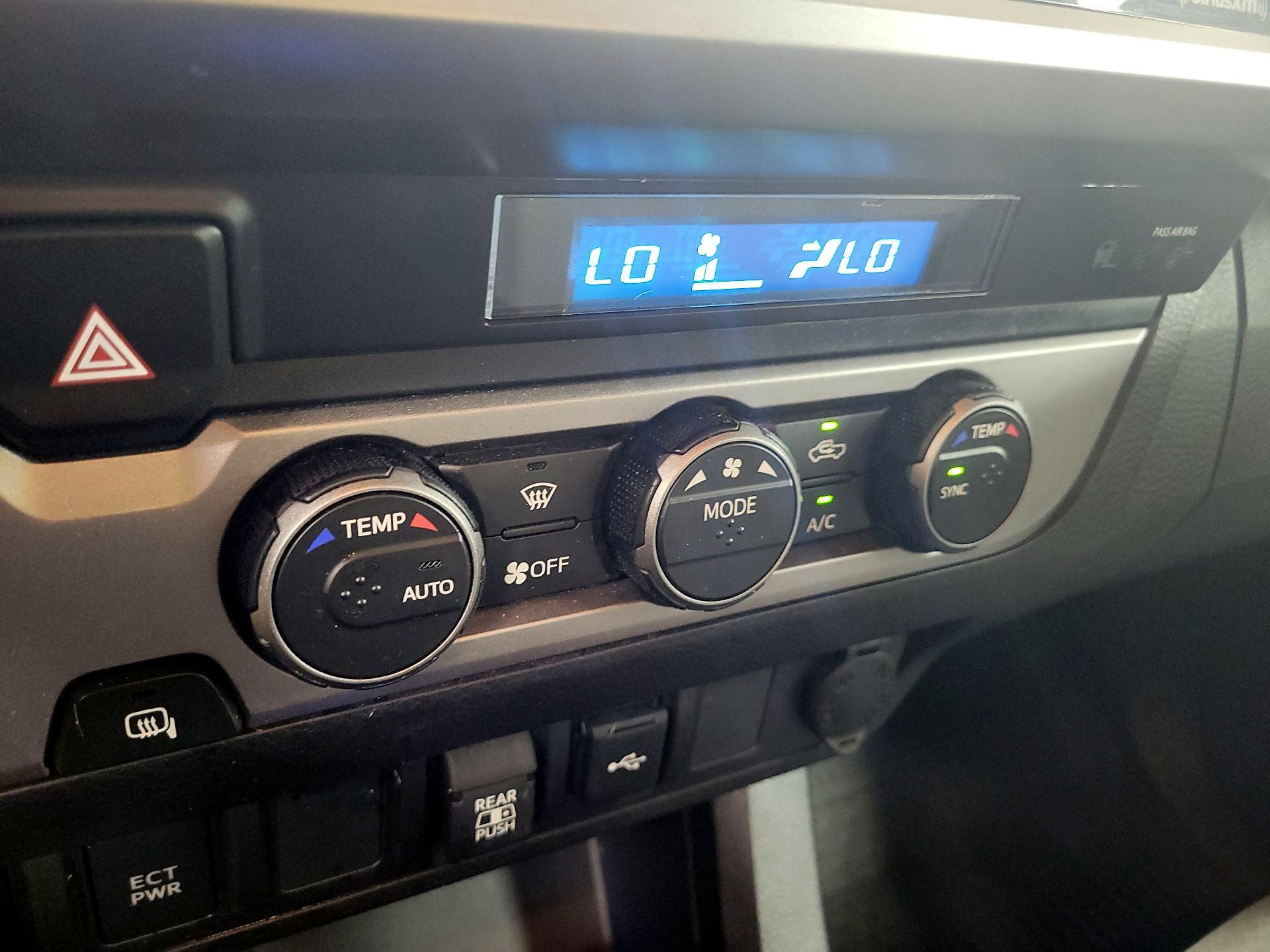 Thumbnail: 2023 Toyota Tacoma - 14