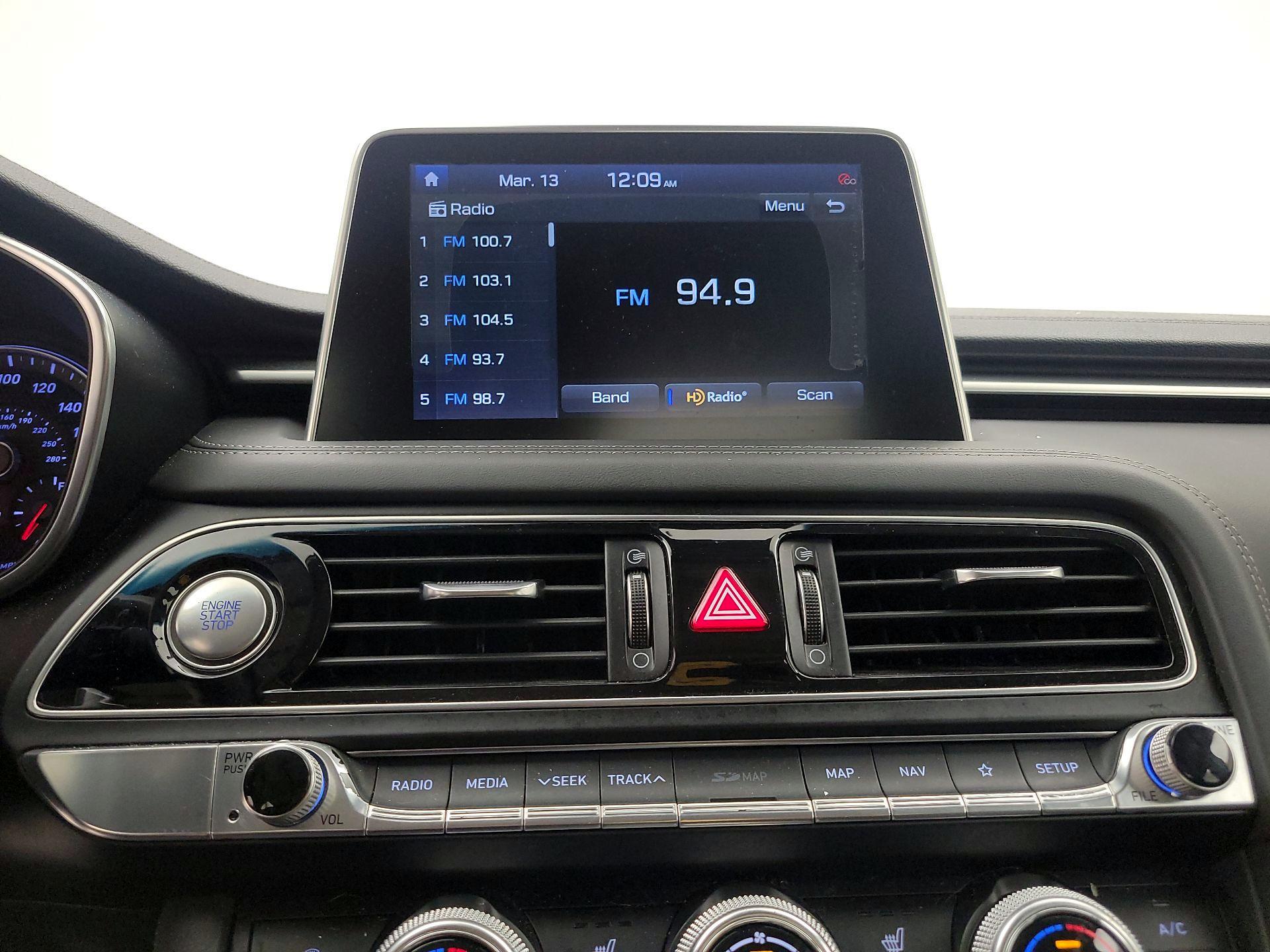 Thumbnail: 2020 Genesis G70 - 16