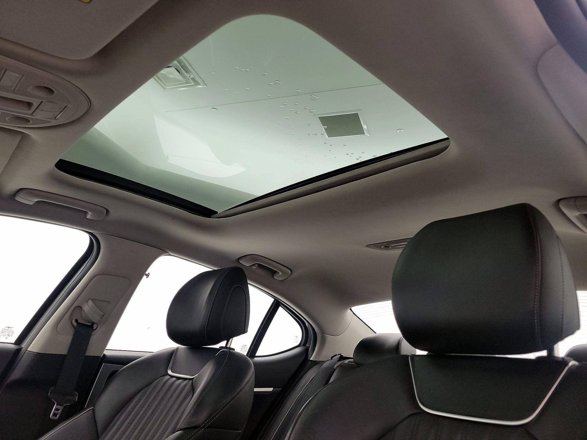 Thumbnail: 2020 Genesis G70 - 19