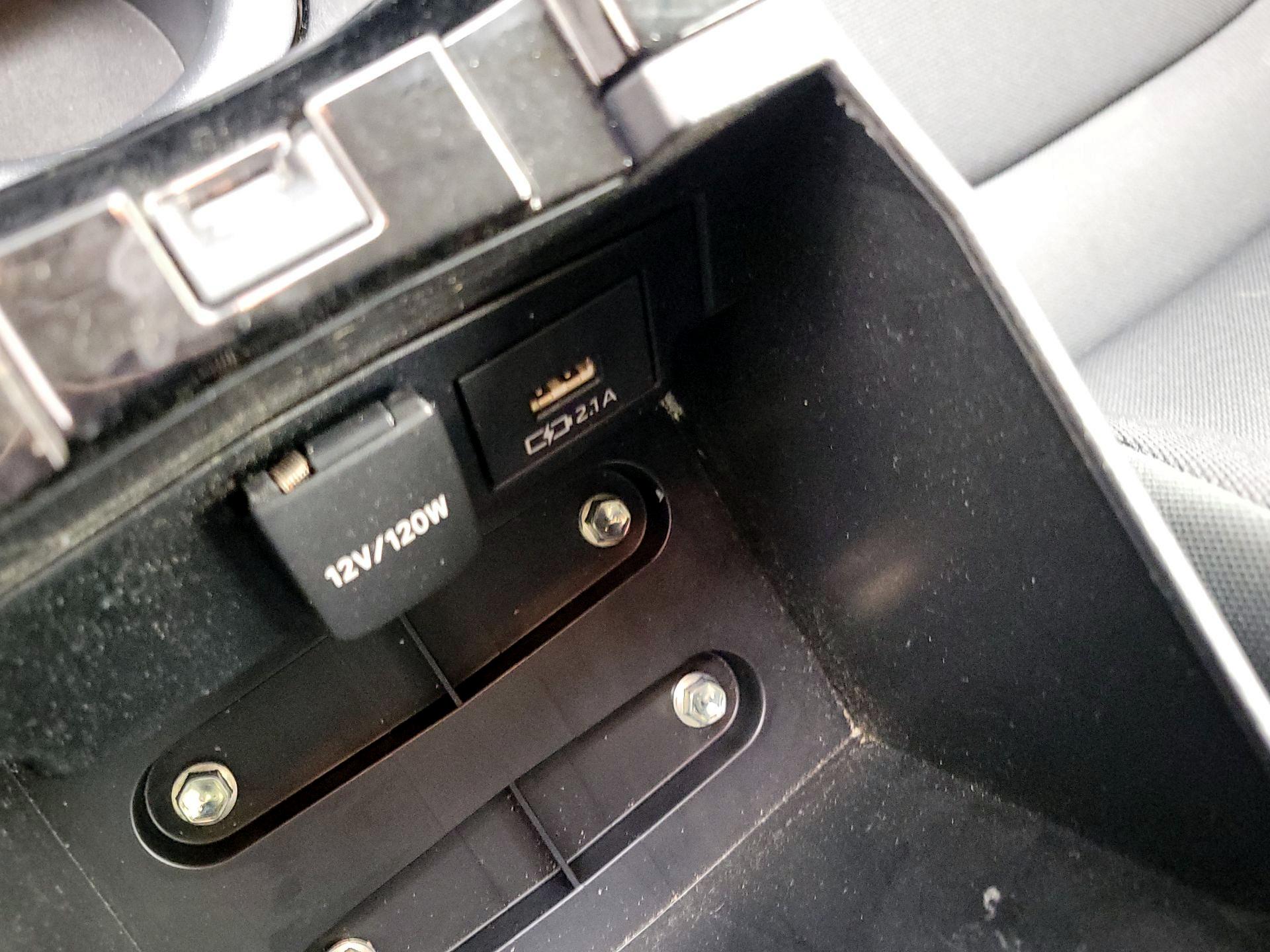 Thumbnail: 2021 Toyota Corolla - 18