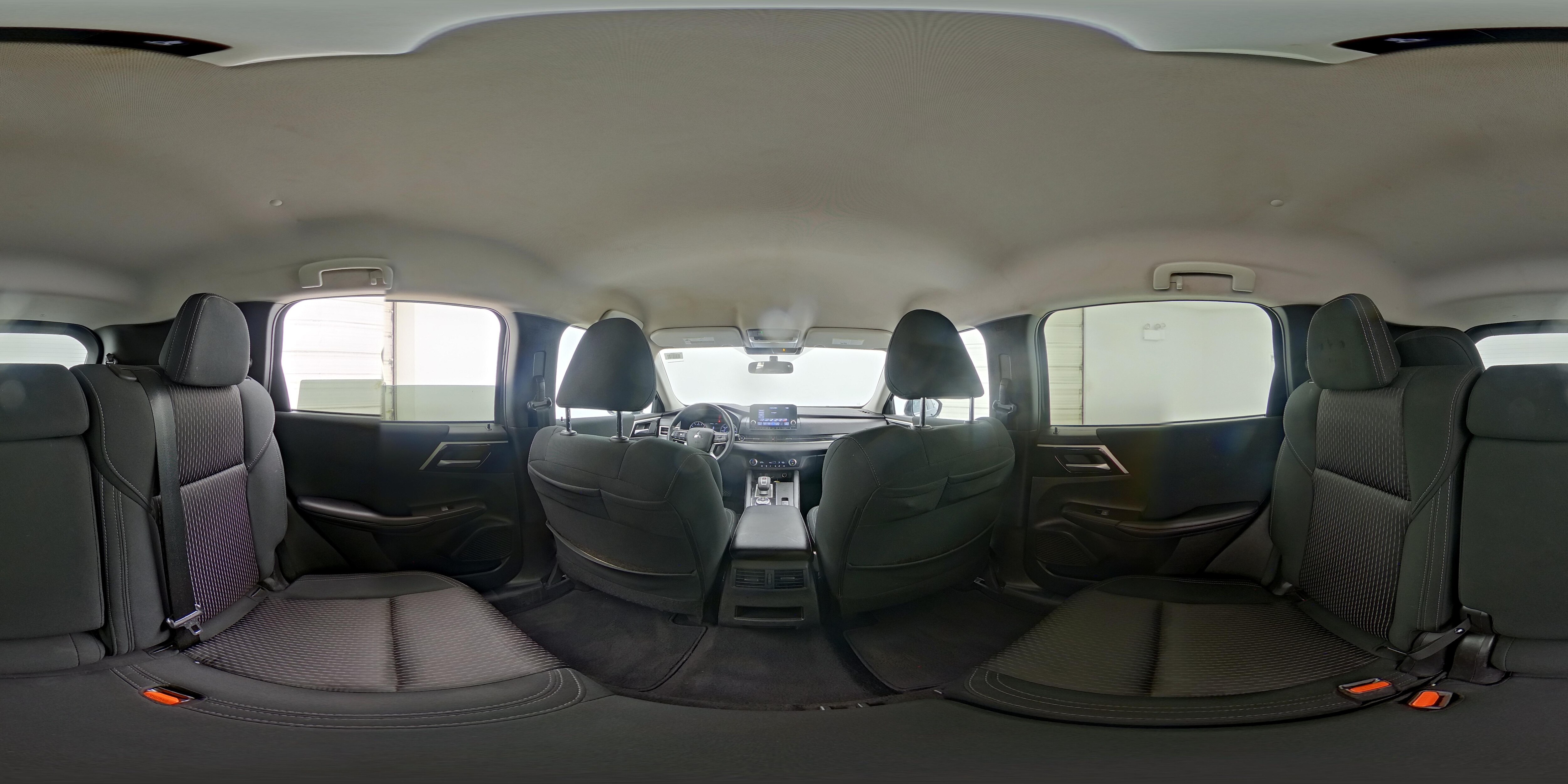 2024 Mitsubishi Outlander ES - Photo 27