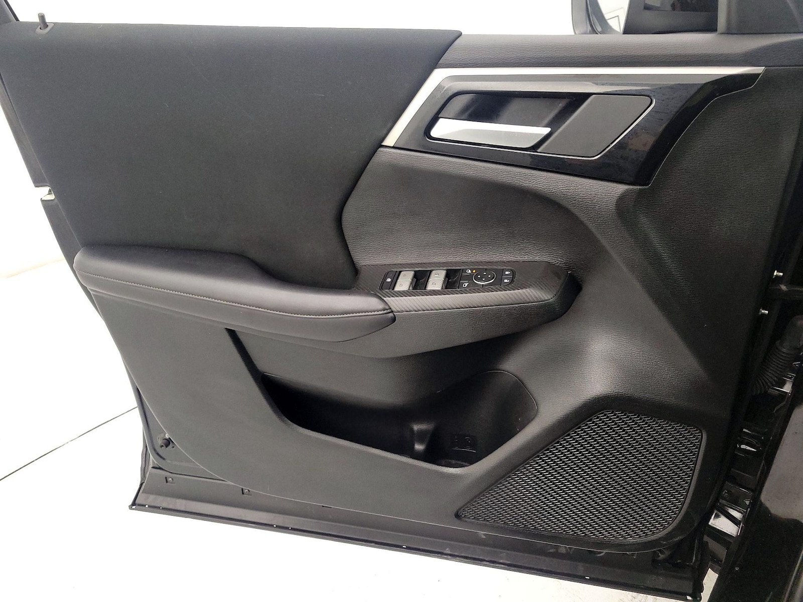2024 Mitsubishi Outlander ES - Photo 13
