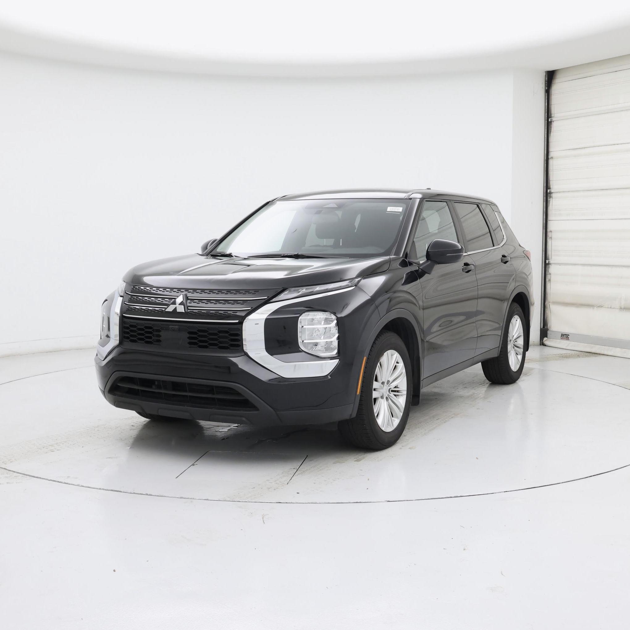 Thumbnail: 2024 Mitsubishi Outlander - 4