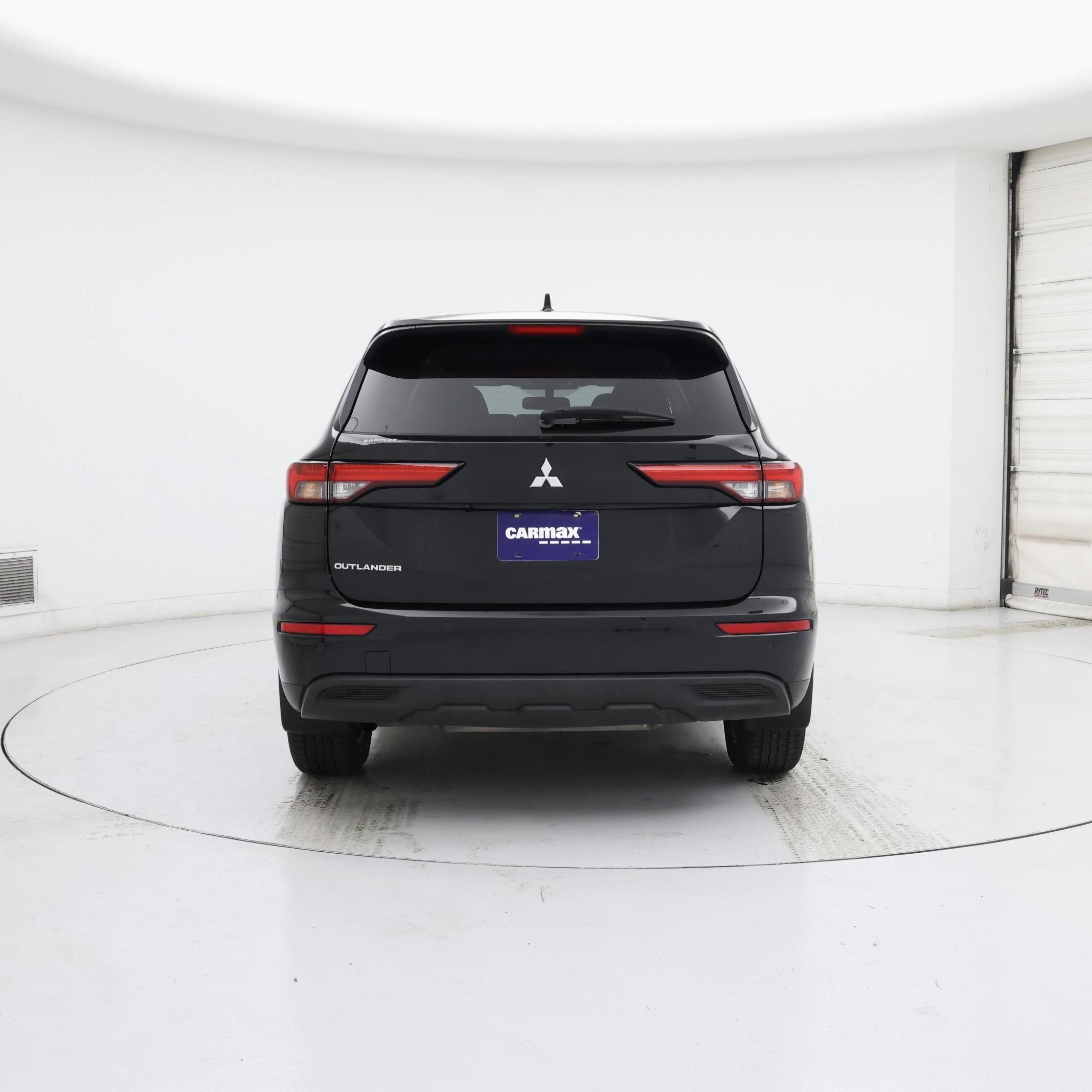 Thumbnail: 2024 Mitsubishi Outlander - 6