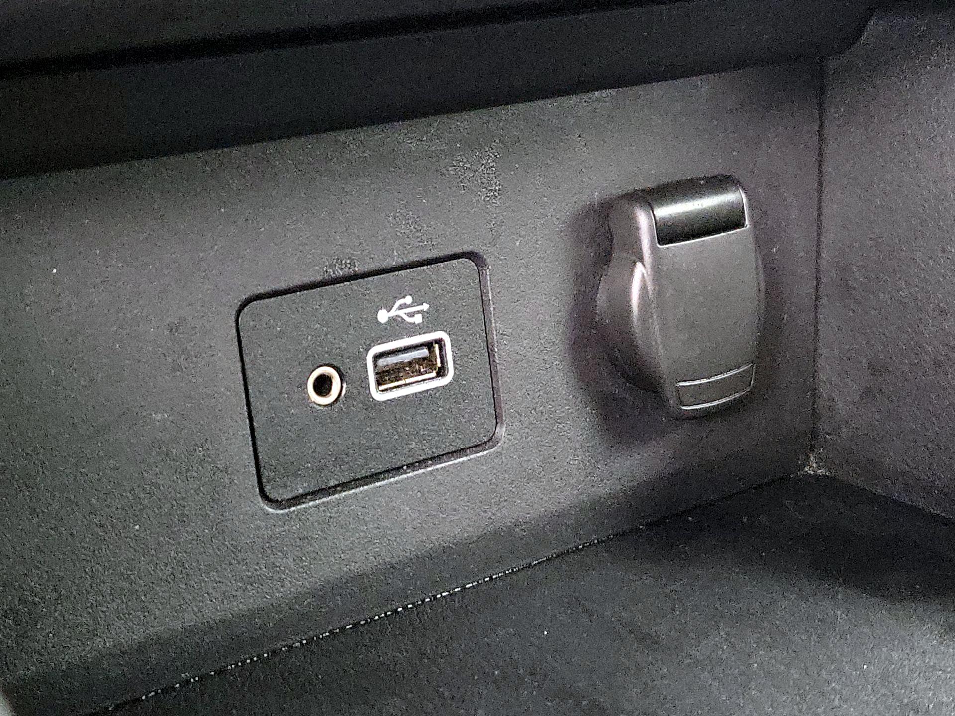 Thumbnail: 2023 Nissan Sentra - 18