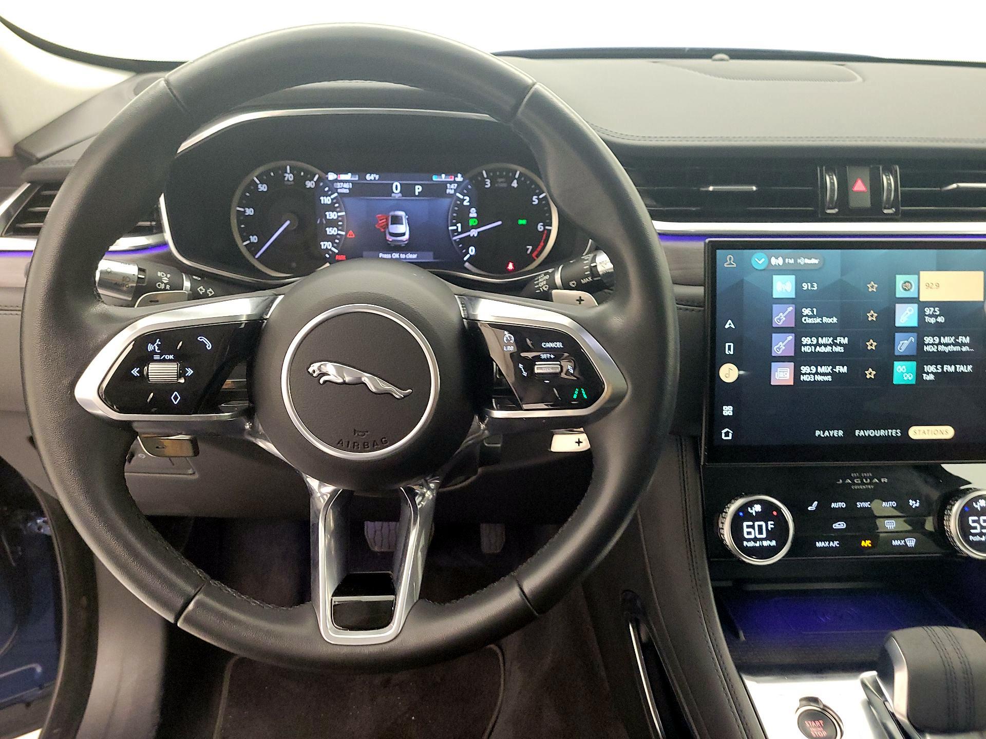 Thumbnail: 2023 Jaguar F-Pace - 10