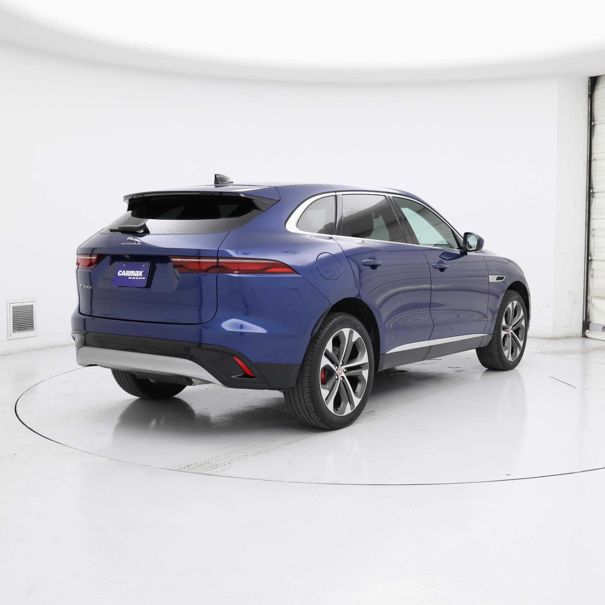 Thumbnail: 2023 Jaguar F-Pace - 8