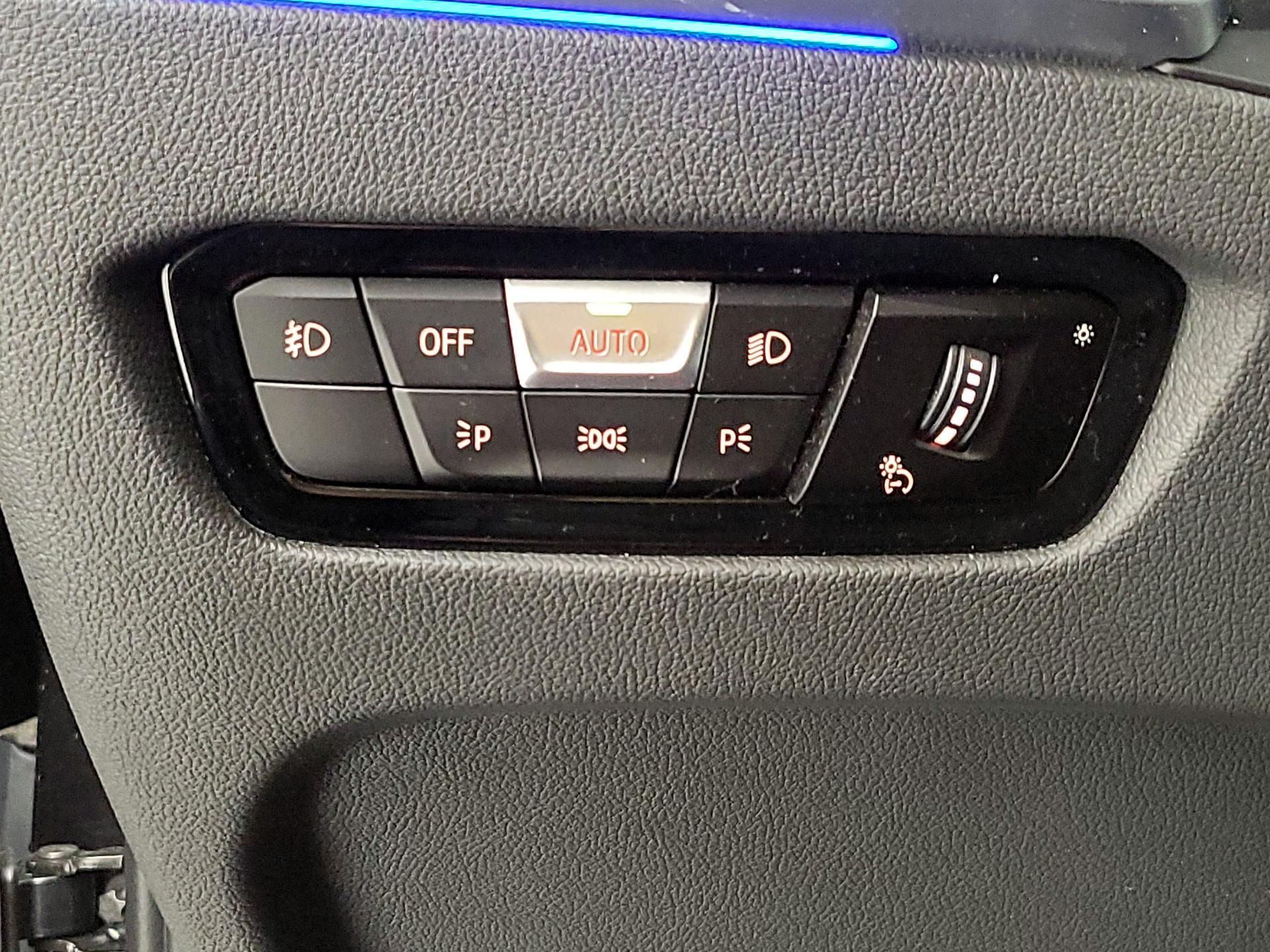 Thumbnail: 2022 BMW 3 Series - 13