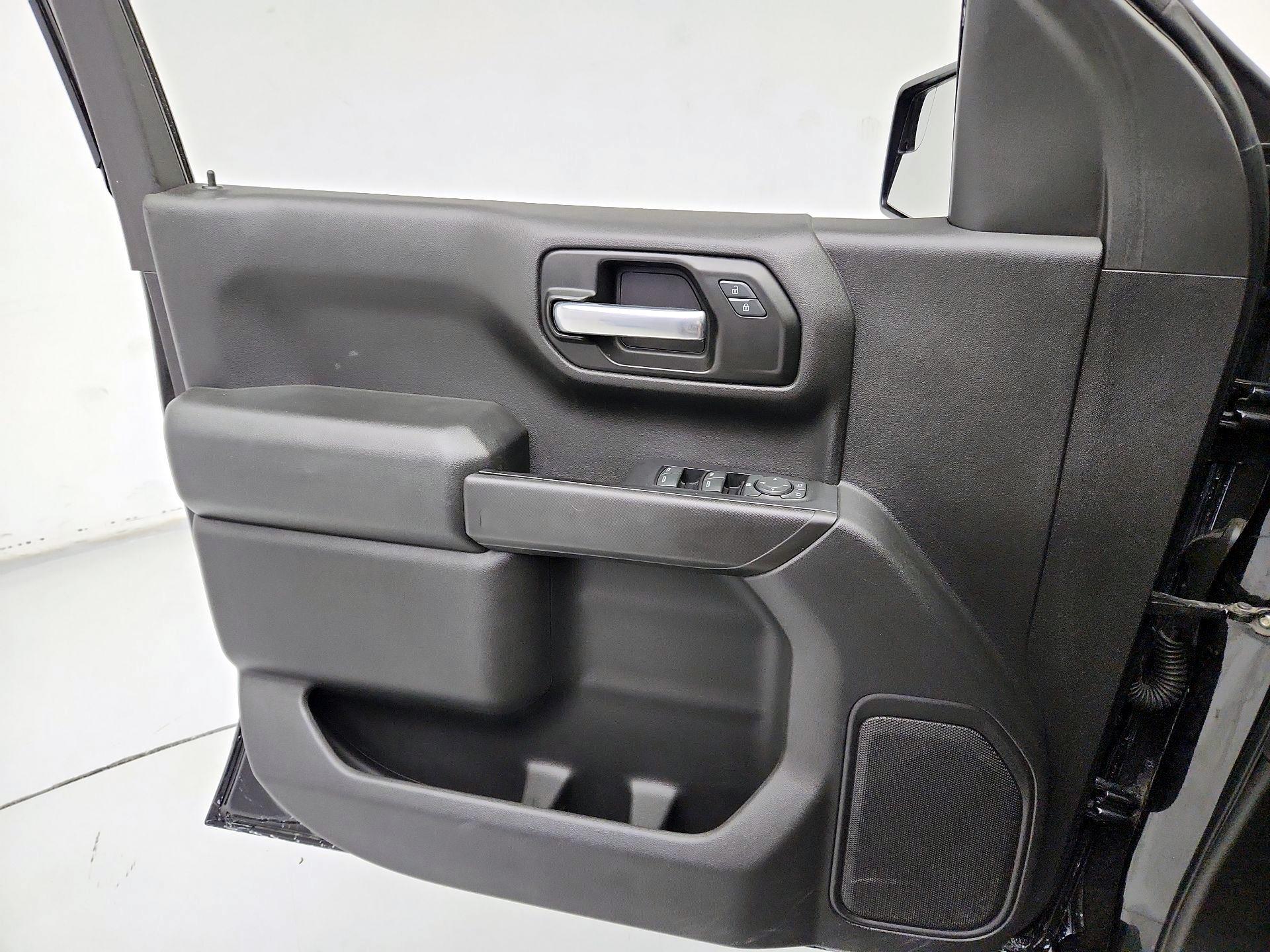 Thumbnail: 2019 Chevrolet Silverado 1500 - 12