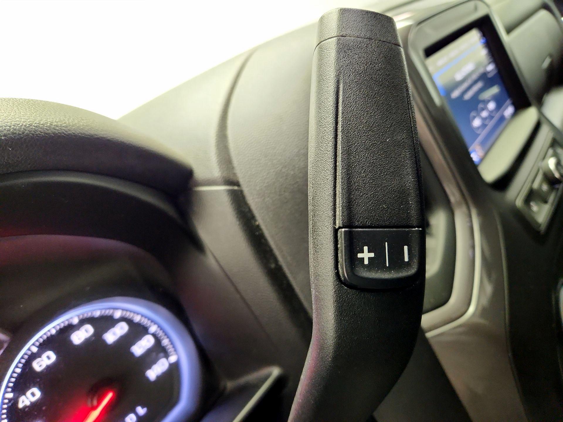 Thumbnail: 2019 Chevrolet Silverado 1500 - 17