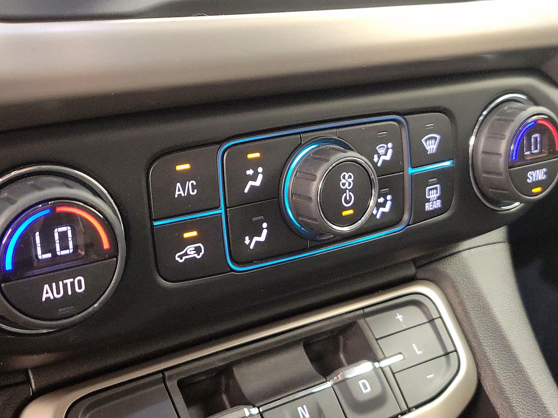 Thumbnail: 2021 GMC Acadia - 17