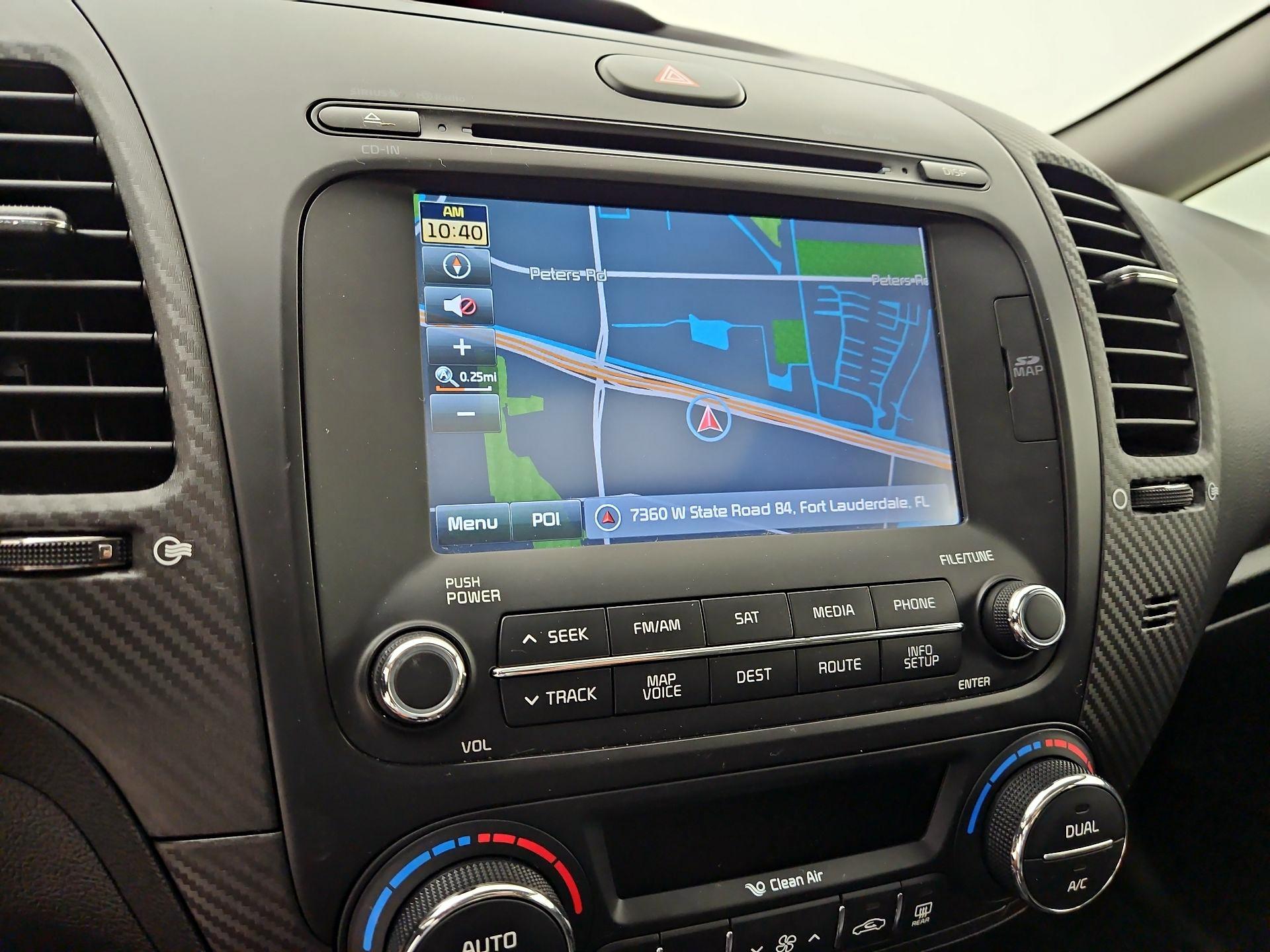 Thumbnail: 2016 Kia Forte - 14