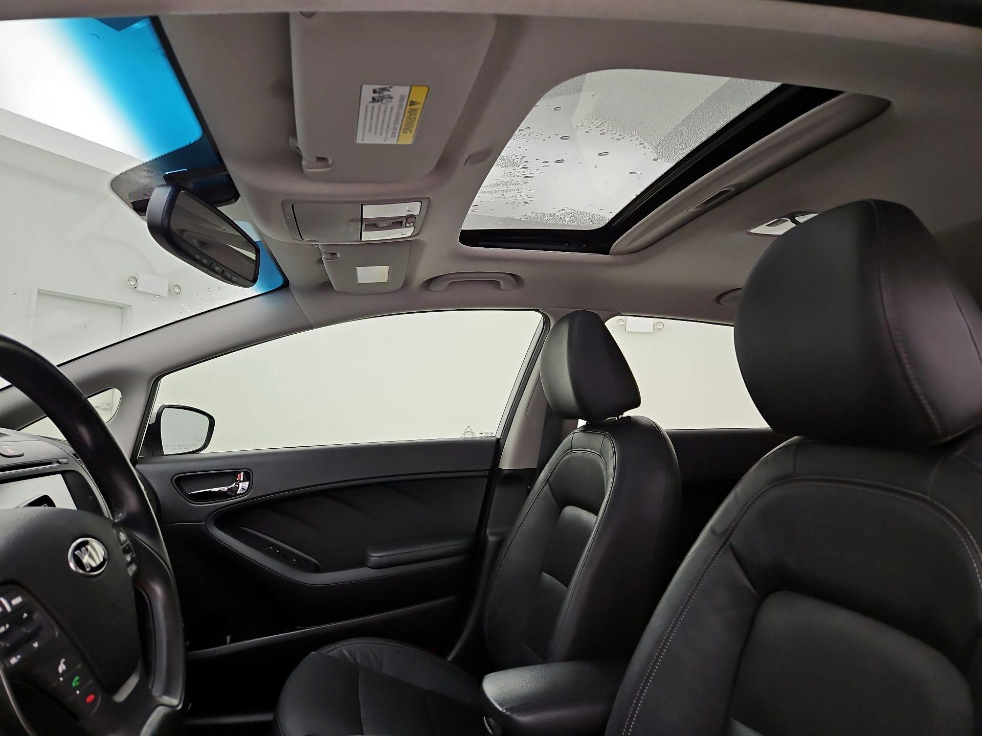 Thumbnail: 2016 Kia Forte - 20