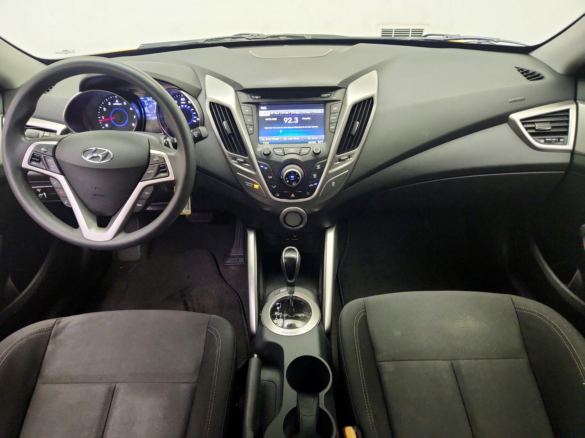 Thumbnail: 2015 Hyundai Veloster - 9