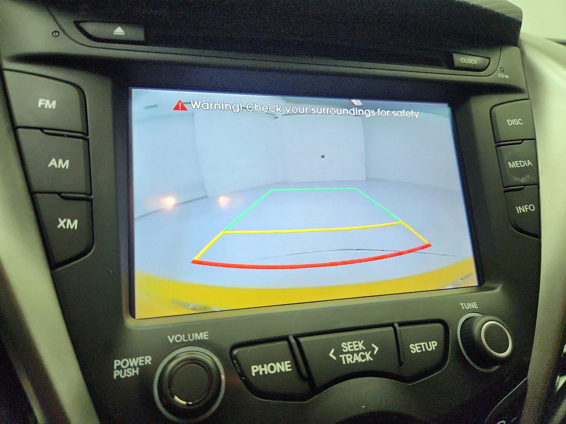 Thumbnail: 2015 Hyundai Veloster - 14