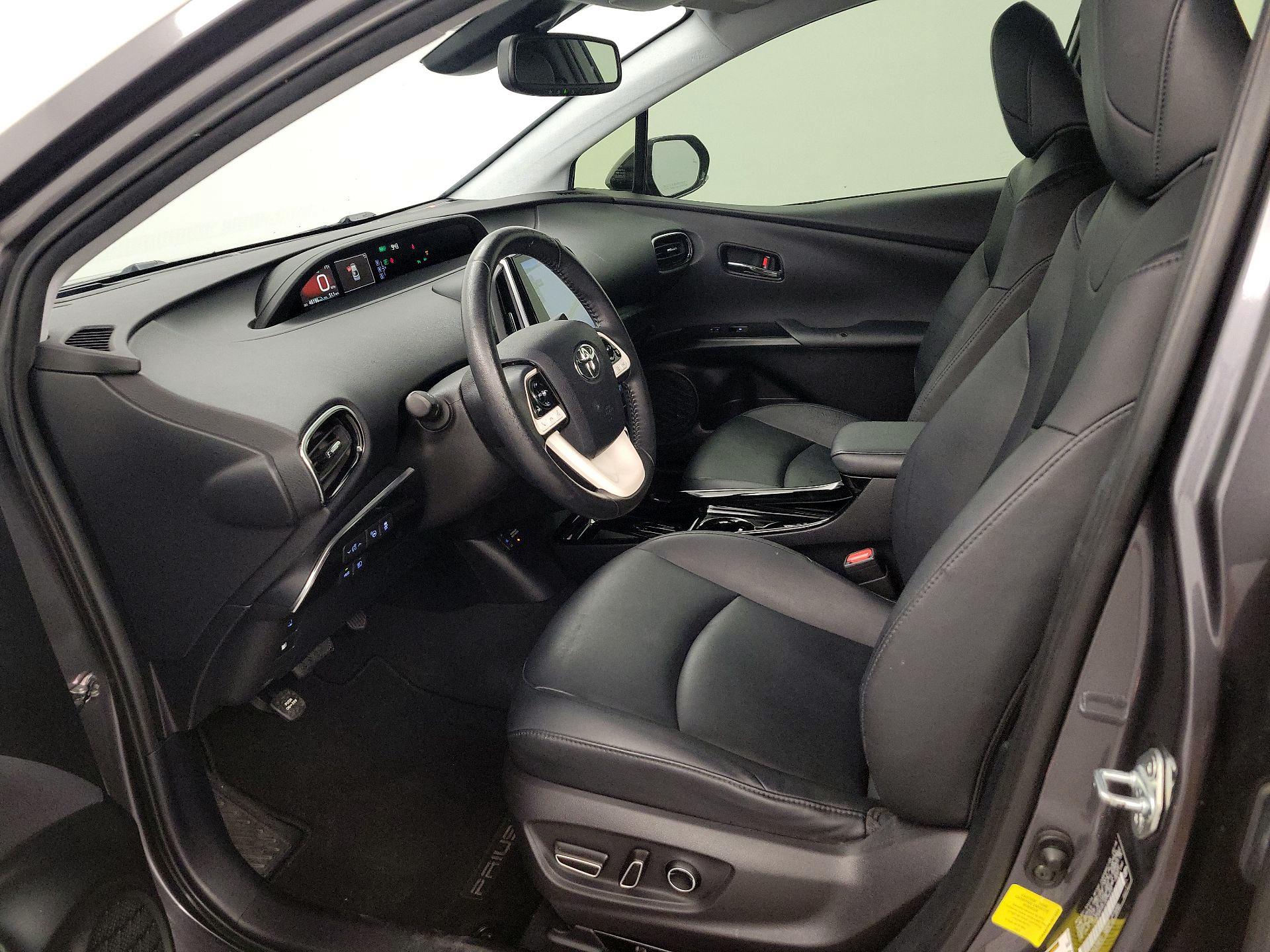 Thumbnail: 2018 Toyota Prius Prime - 11