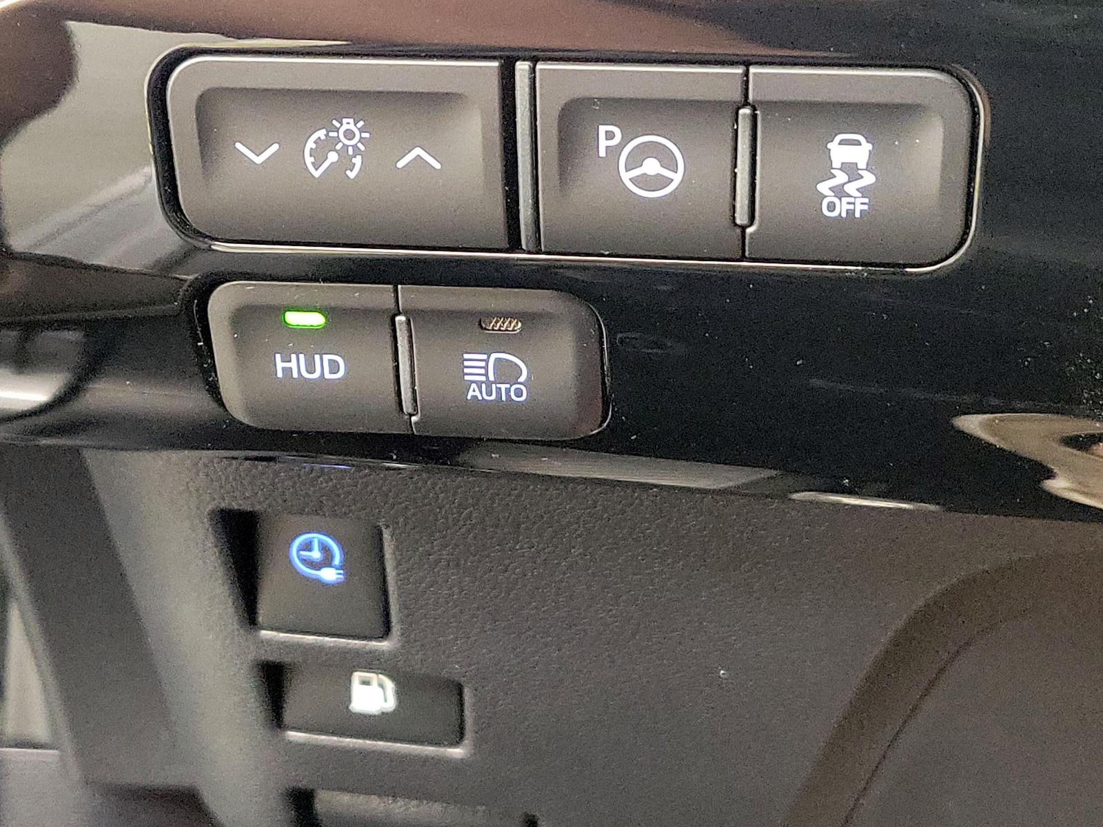 2018 Toyota Prius Prime Advanced - Photo 14