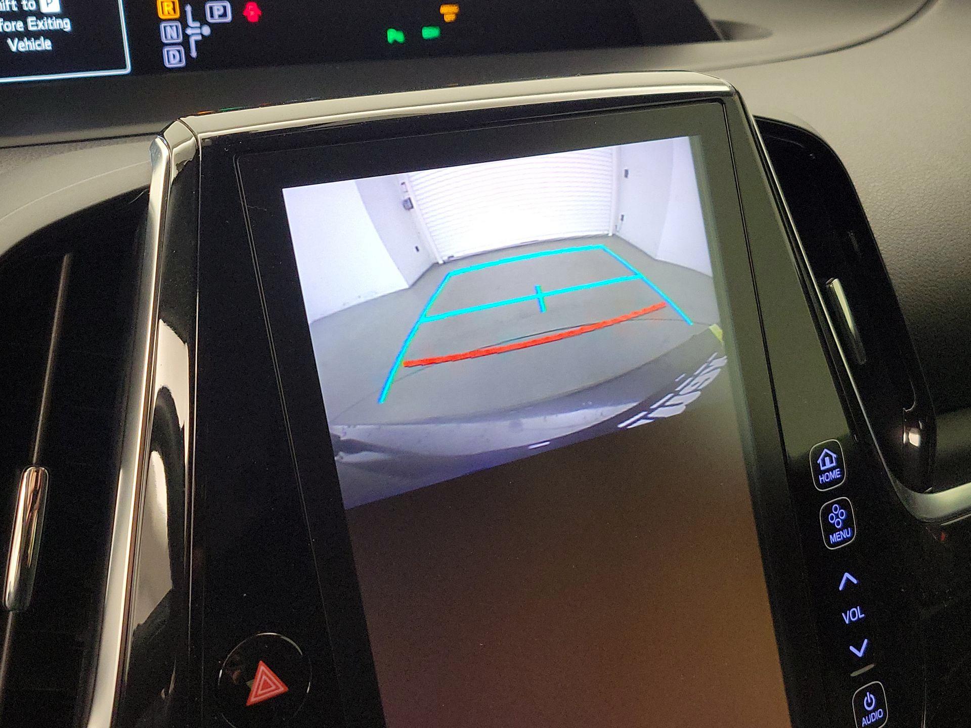 Thumbnail: 2018 Toyota Prius Prime - 15