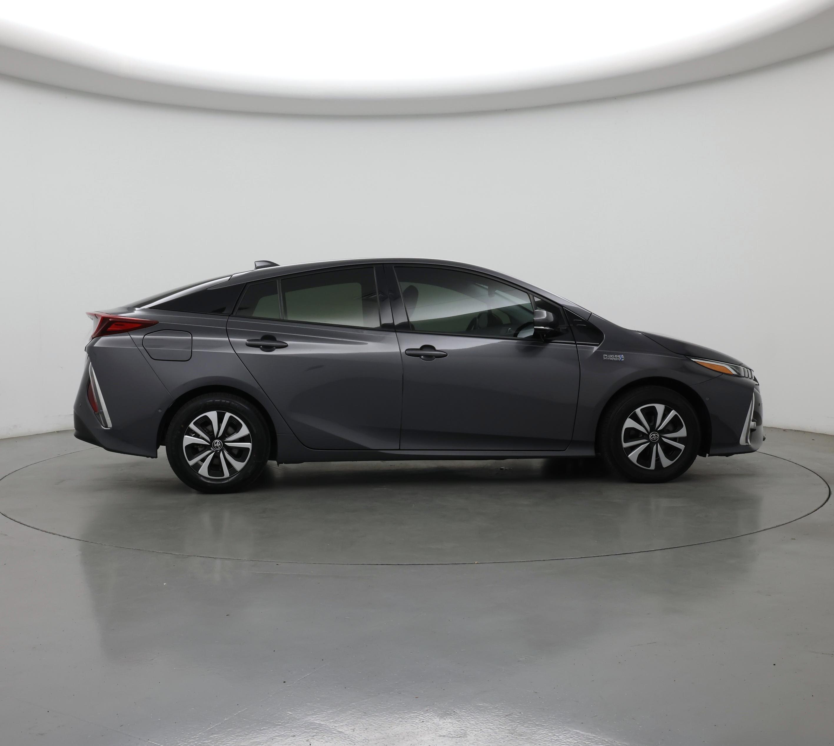 Thumbnail: 2018 Toyota Prius Prime - 7