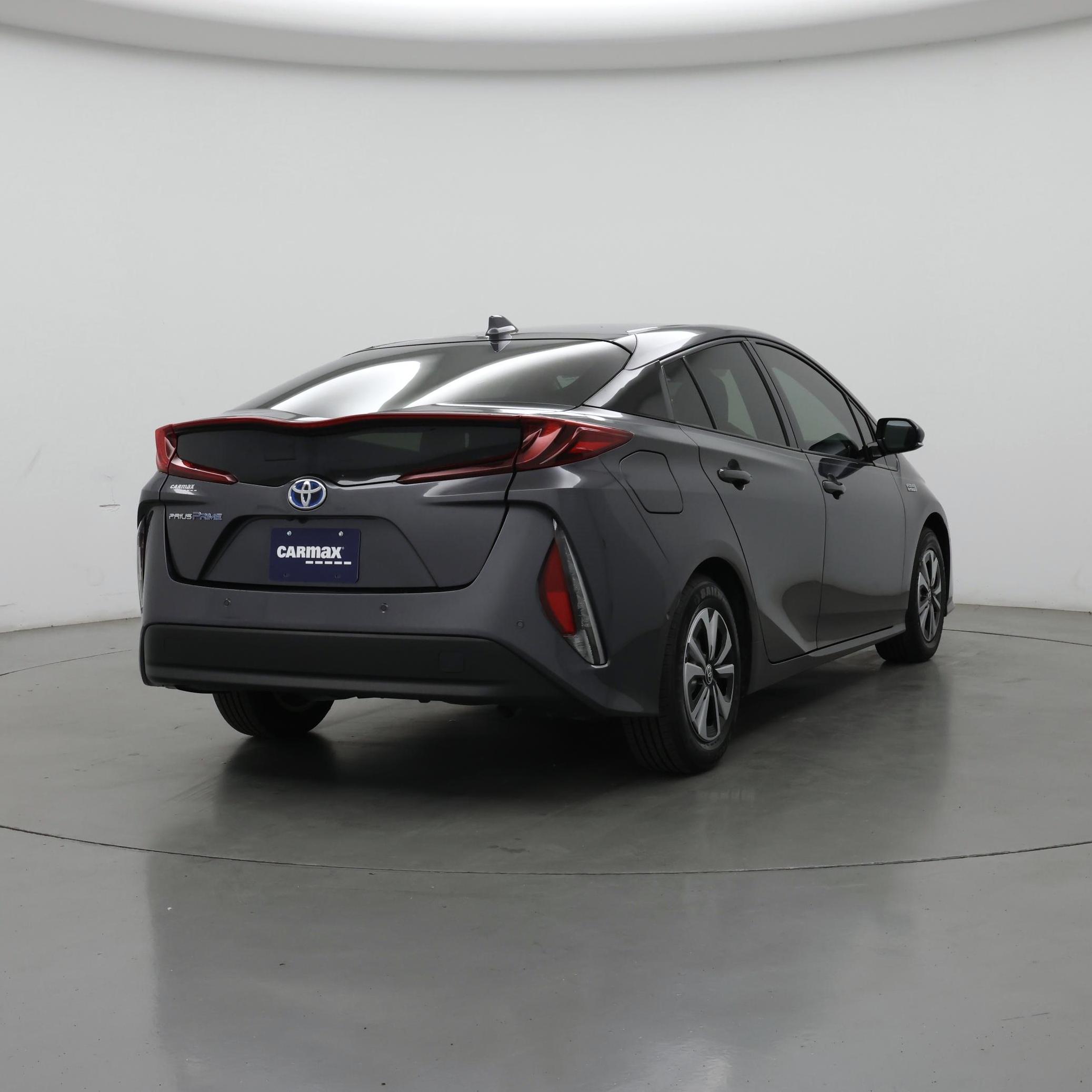 Thumbnail: 2018 Toyota Prius Prime - 8