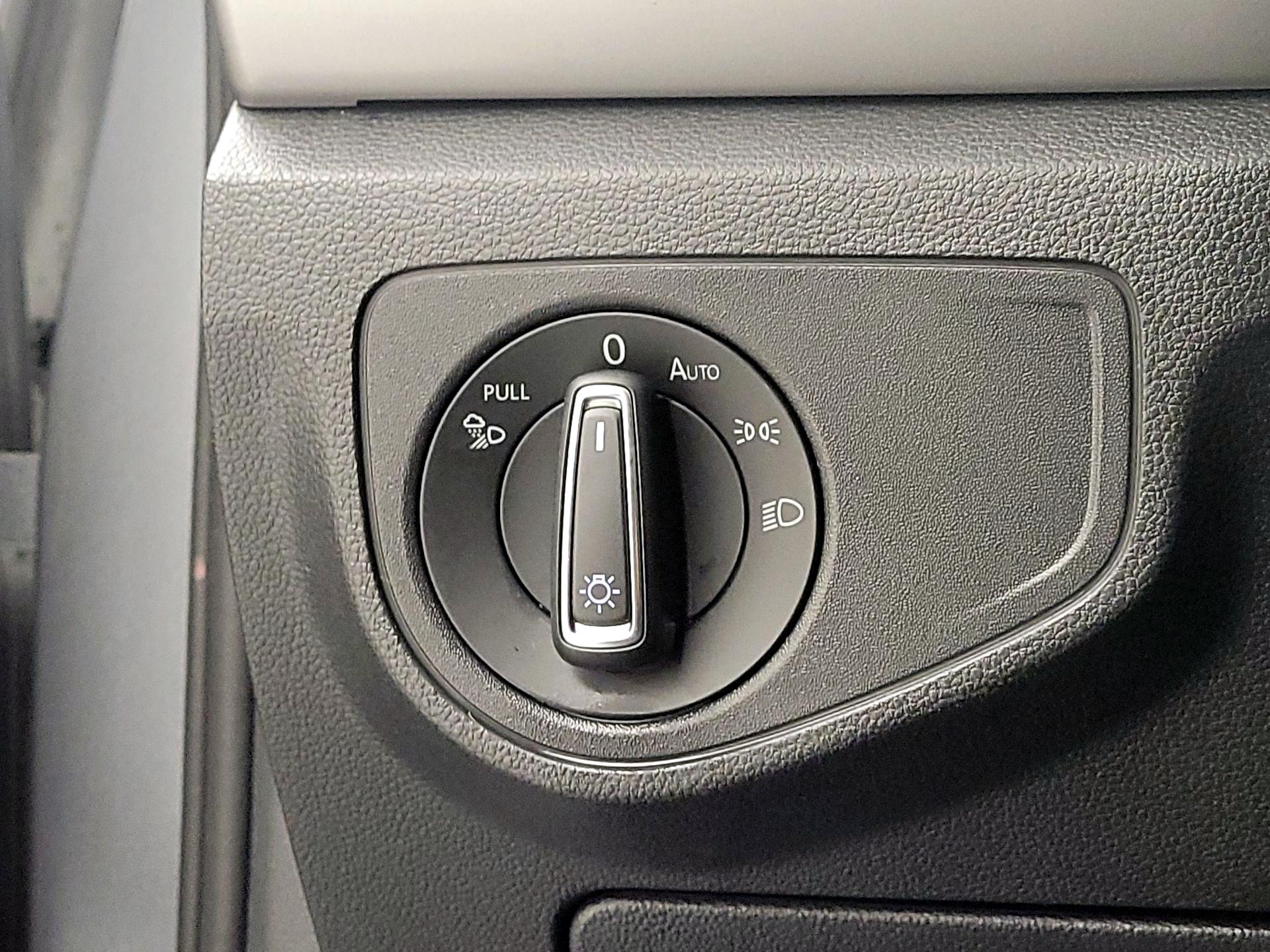 Thumbnail: 2020 Volkswagen Atlas - 13