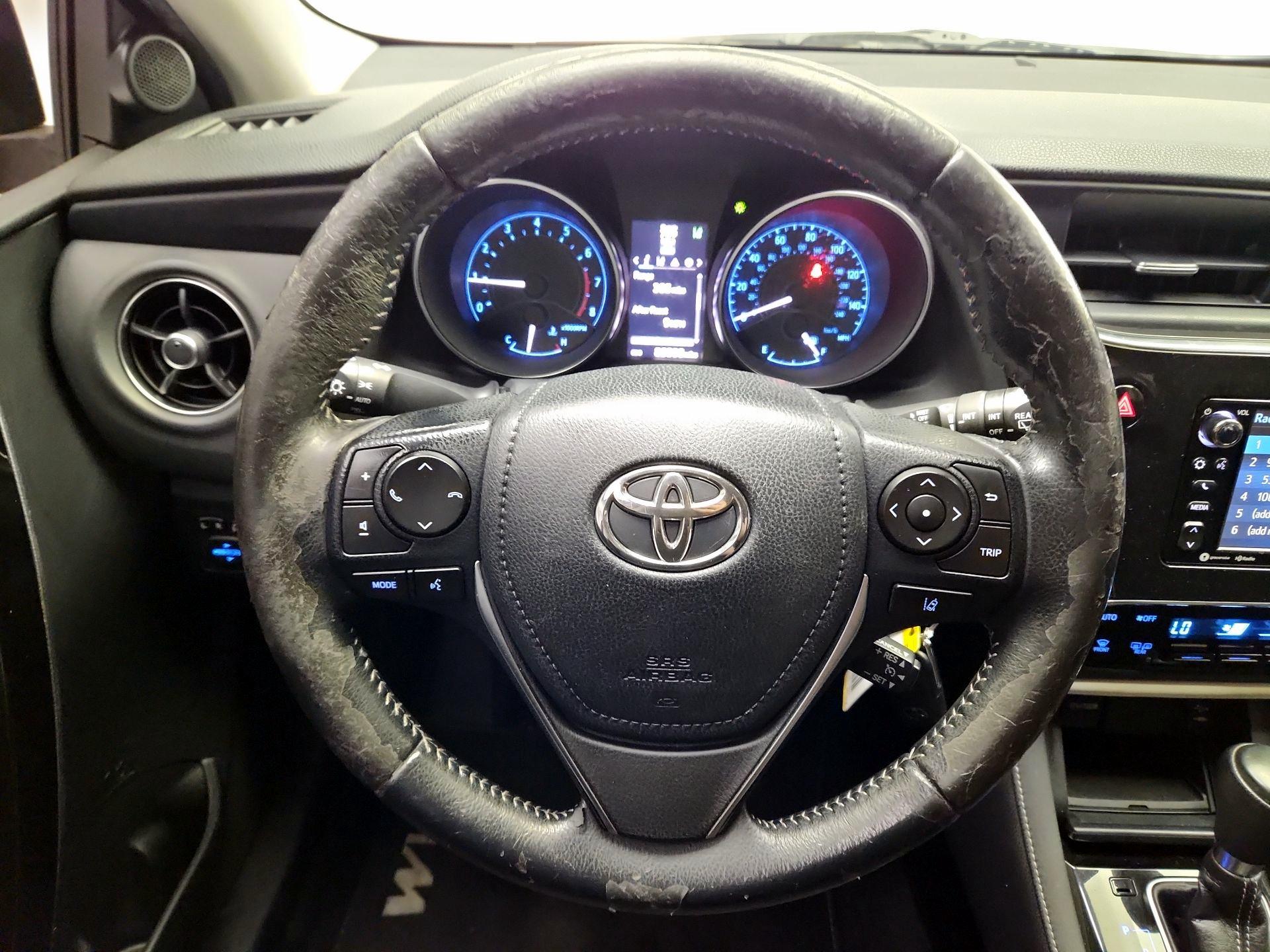 Thumbnail: 2017 Toyota Corolla iM - 10