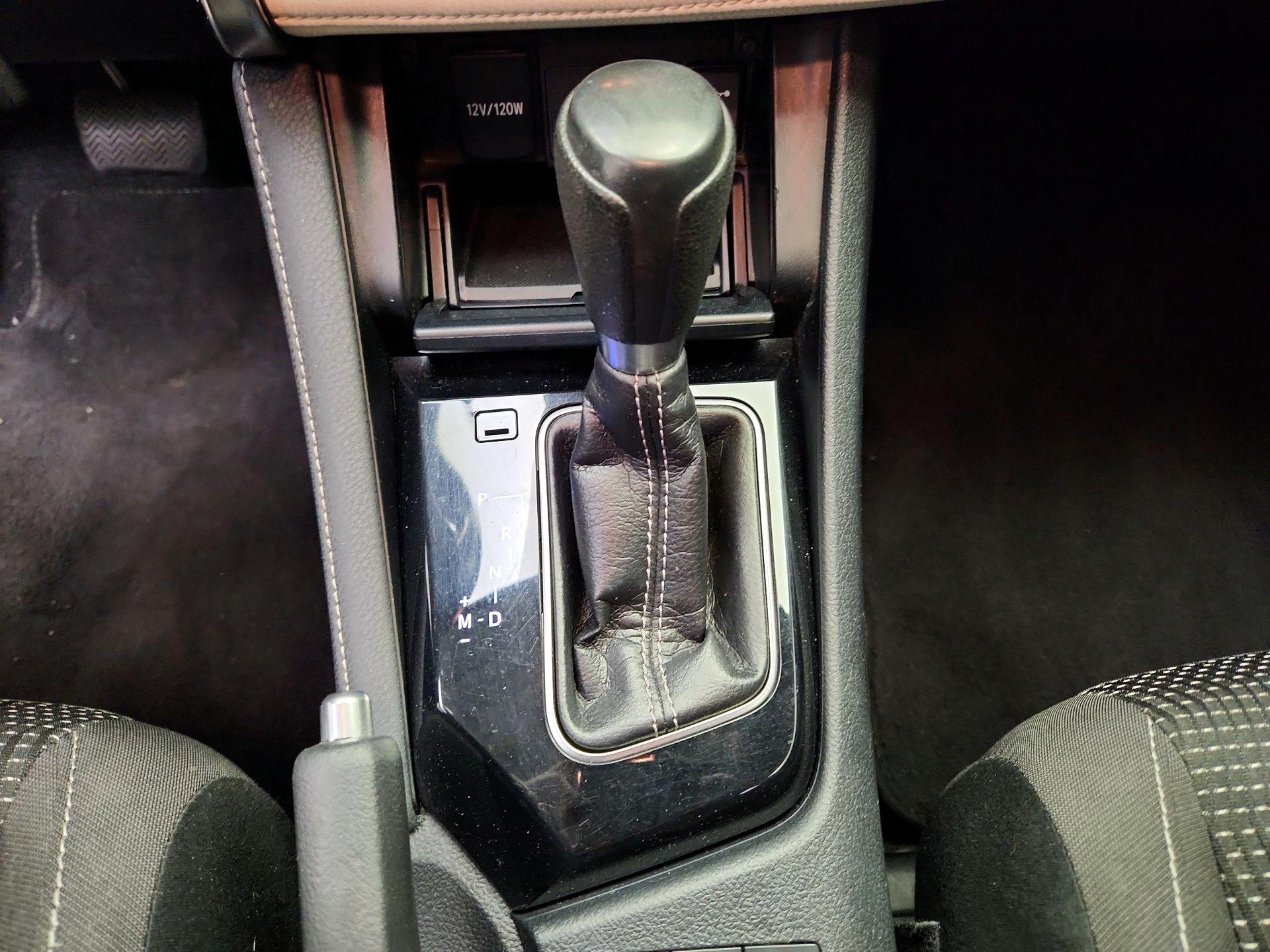 Thumbnail: 2017 Toyota Corolla iM - 17