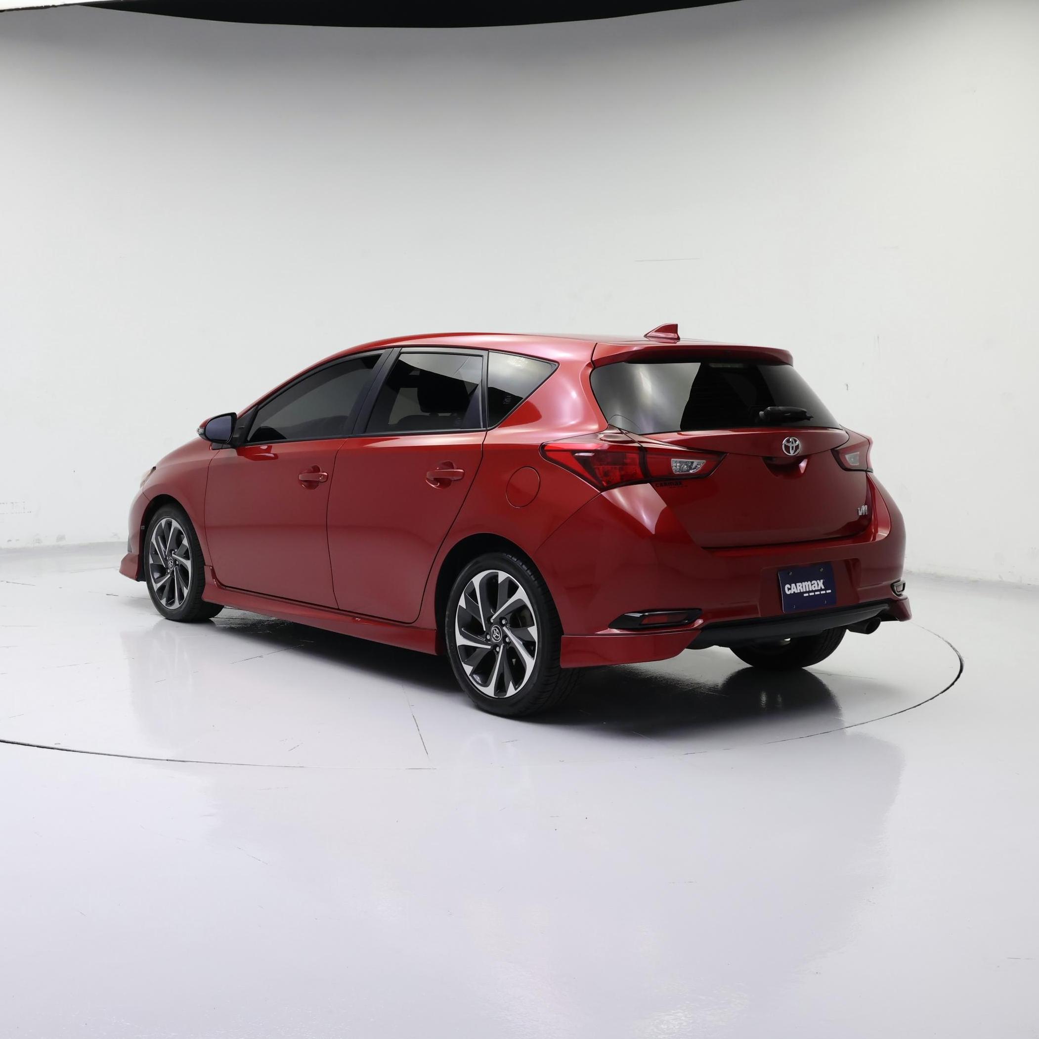 Thumbnail: 2017 Toyota Corolla iM - 2