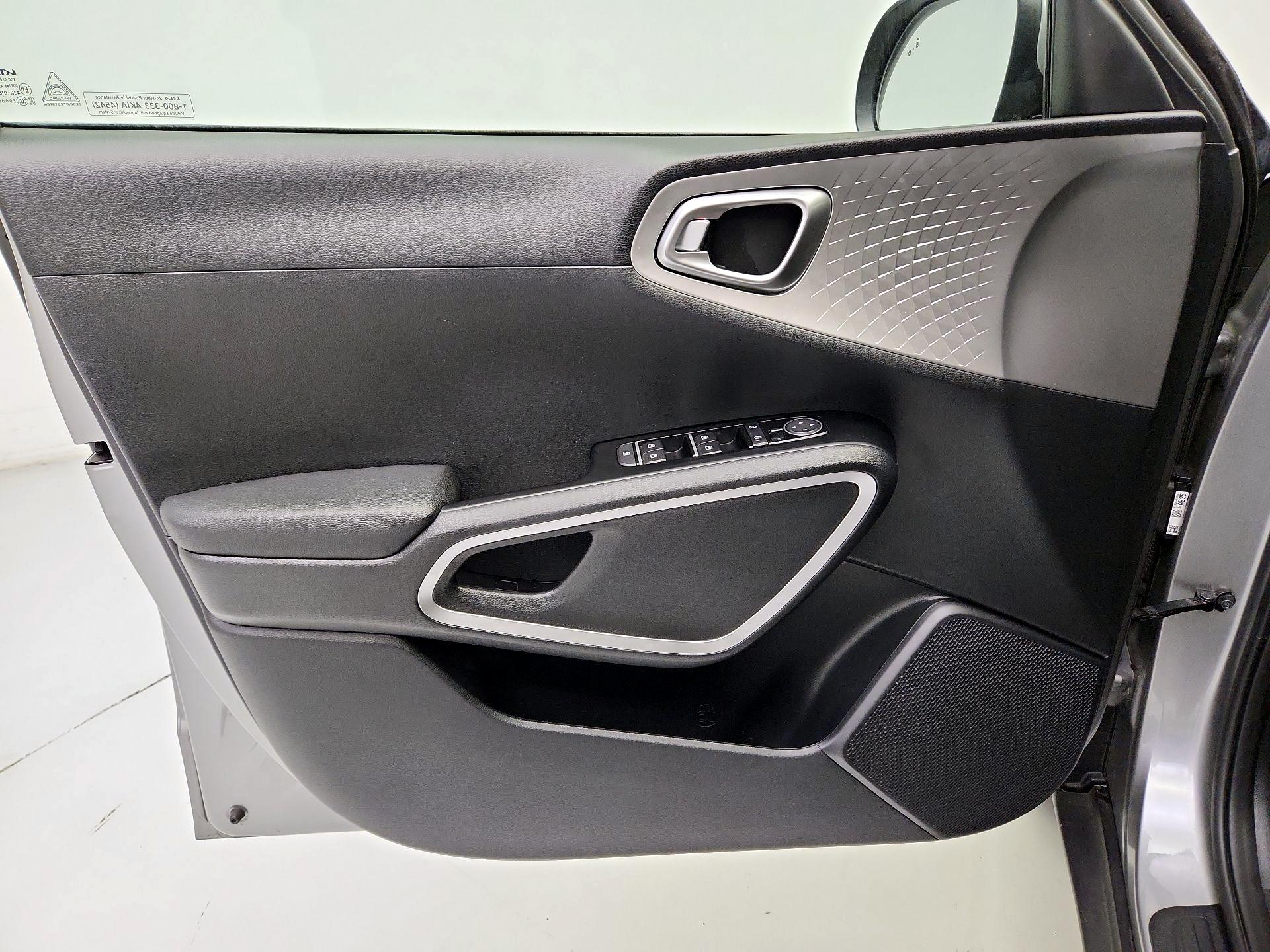 Thumbnail: 2025 Kia Soul - 12