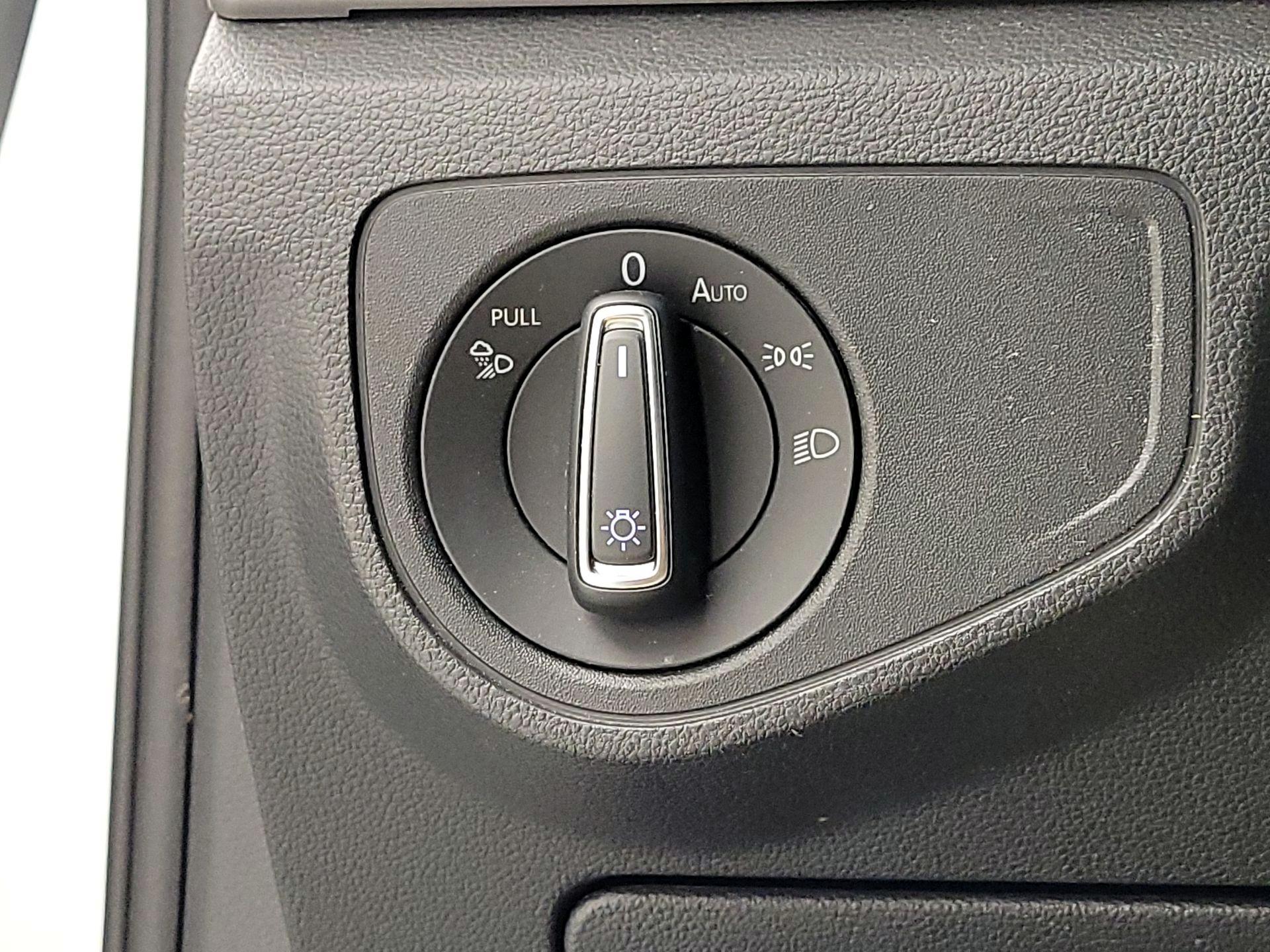 Thumbnail: 2020 Volkswagen Atlas - 13