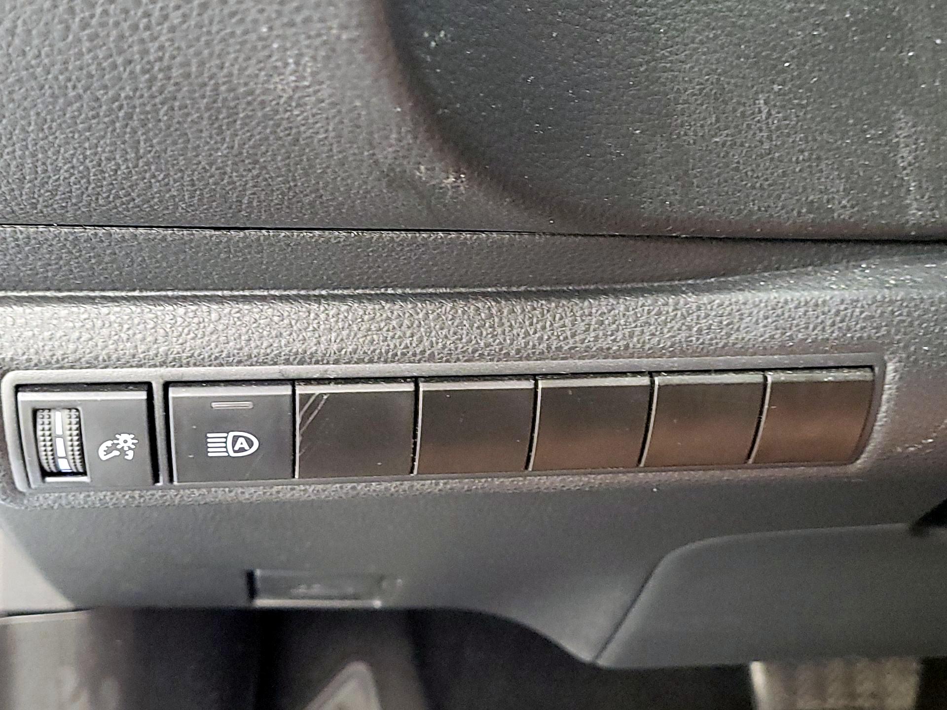 Thumbnail: 2022 Toyota Corolla - 13