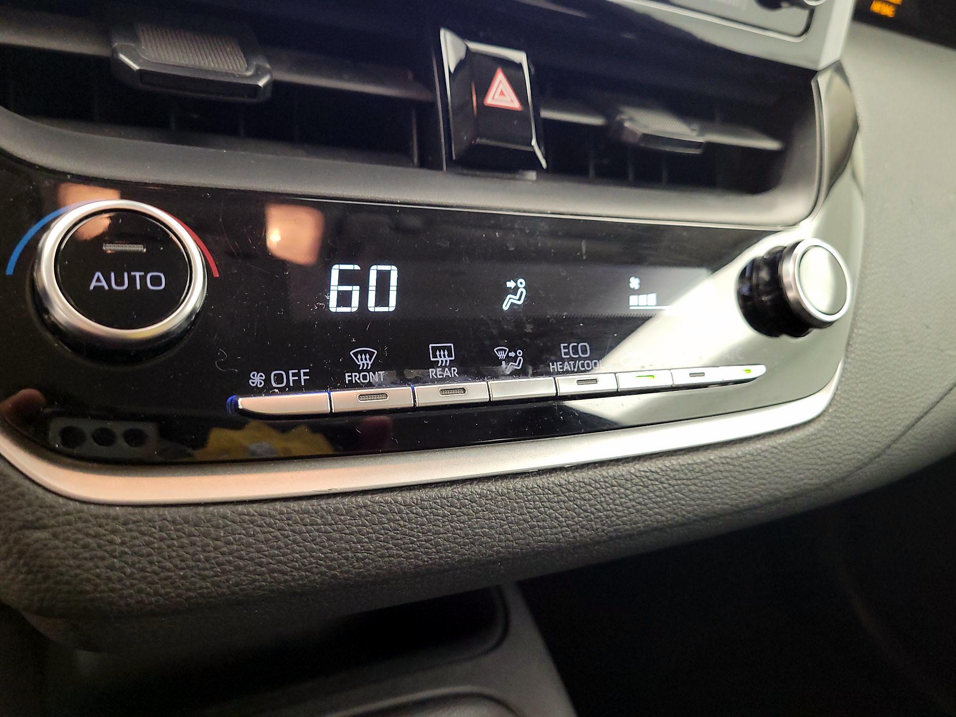 Thumbnail: 2022 Toyota Corolla - 16