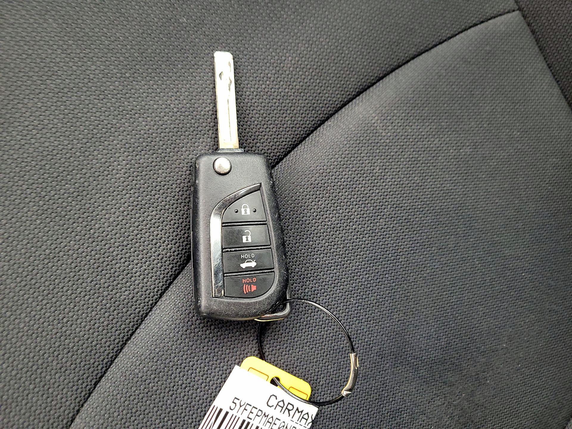 Thumbnail: 2022 Toyota Corolla - 20