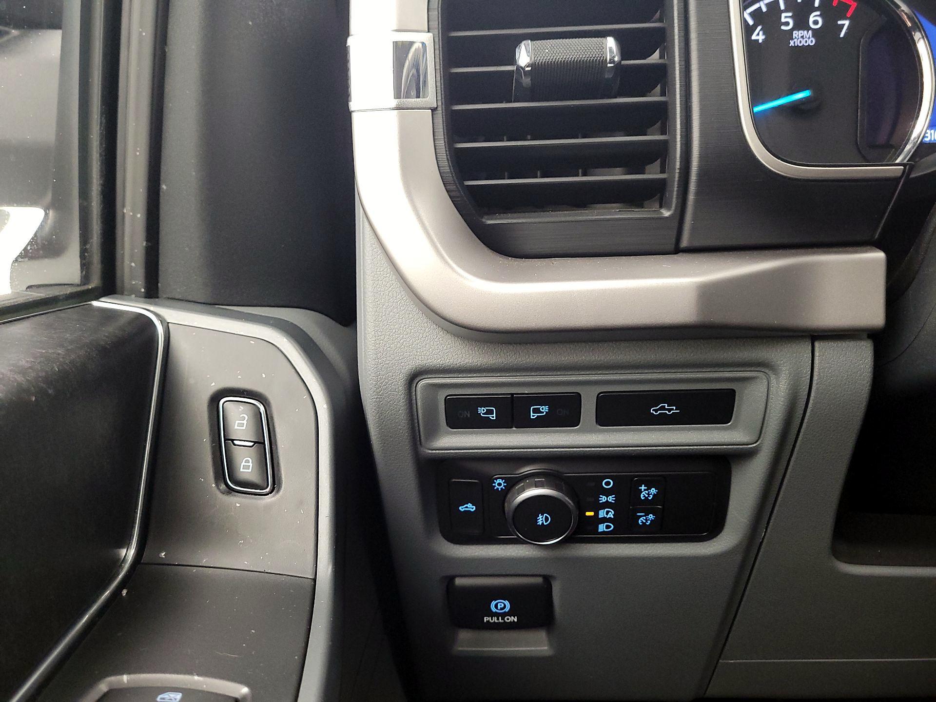 Thumbnail: 2022 Ford F-150 - 13