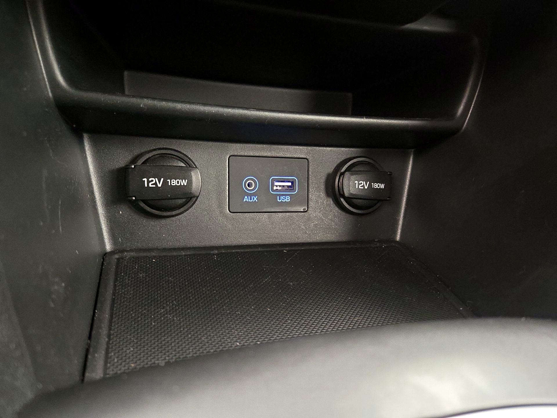 Thumbnail: 2018 Hyundai Kona - 18
