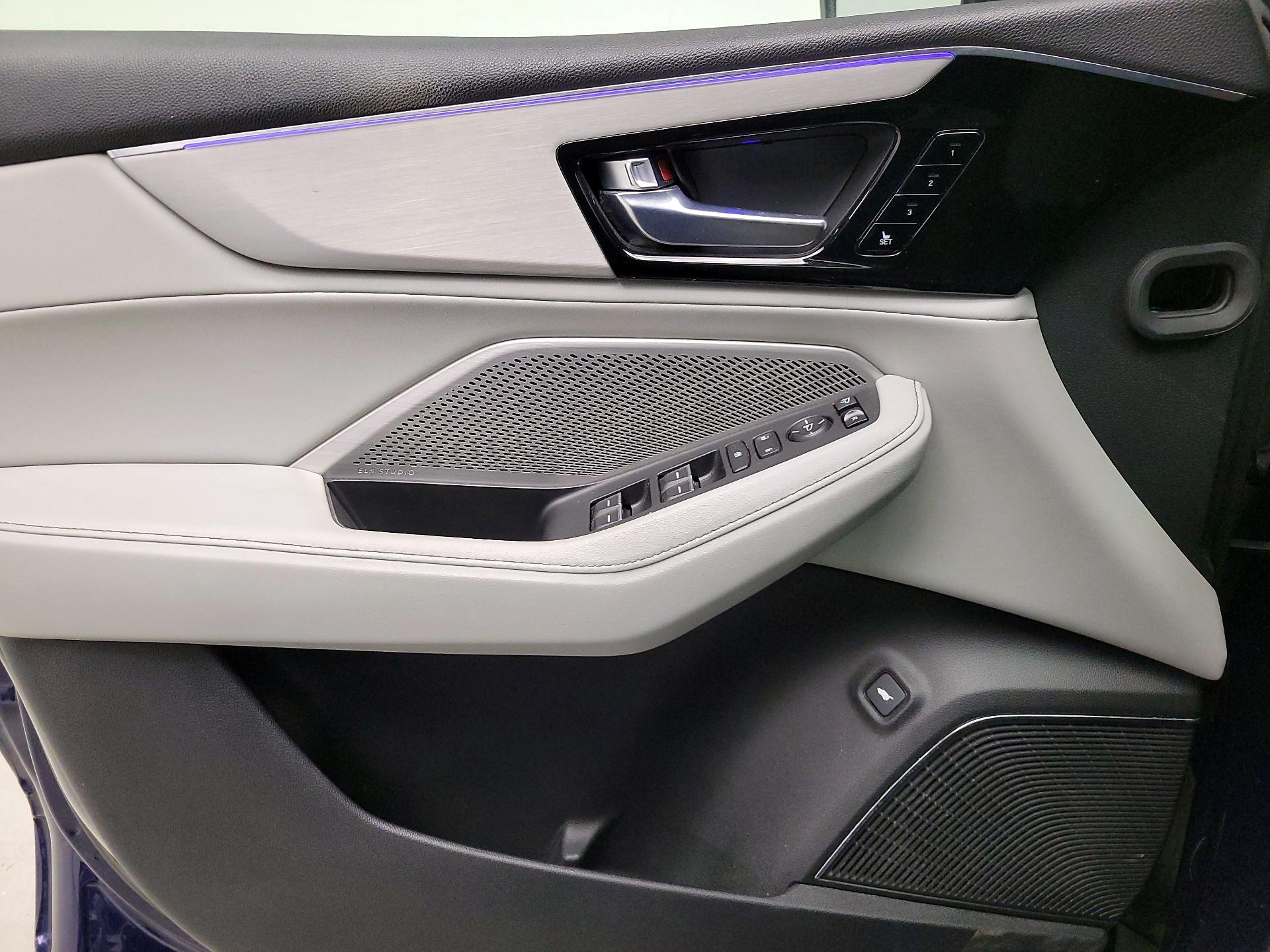 Thumbnail: 2022 Acura MDX - 12