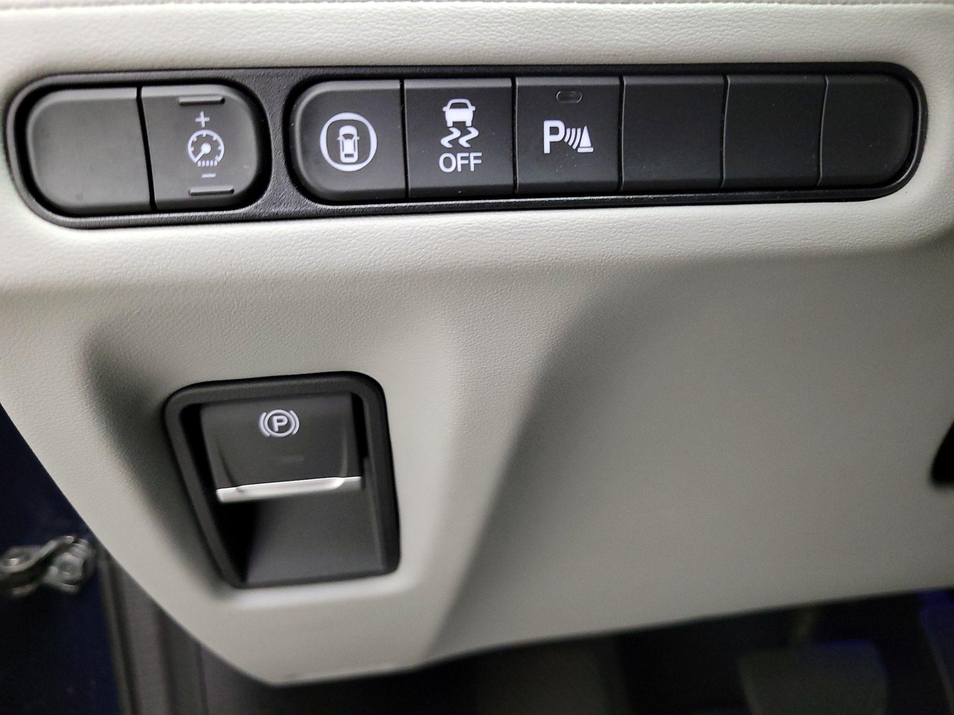 Thumbnail: 2022 Acura MDX - 13