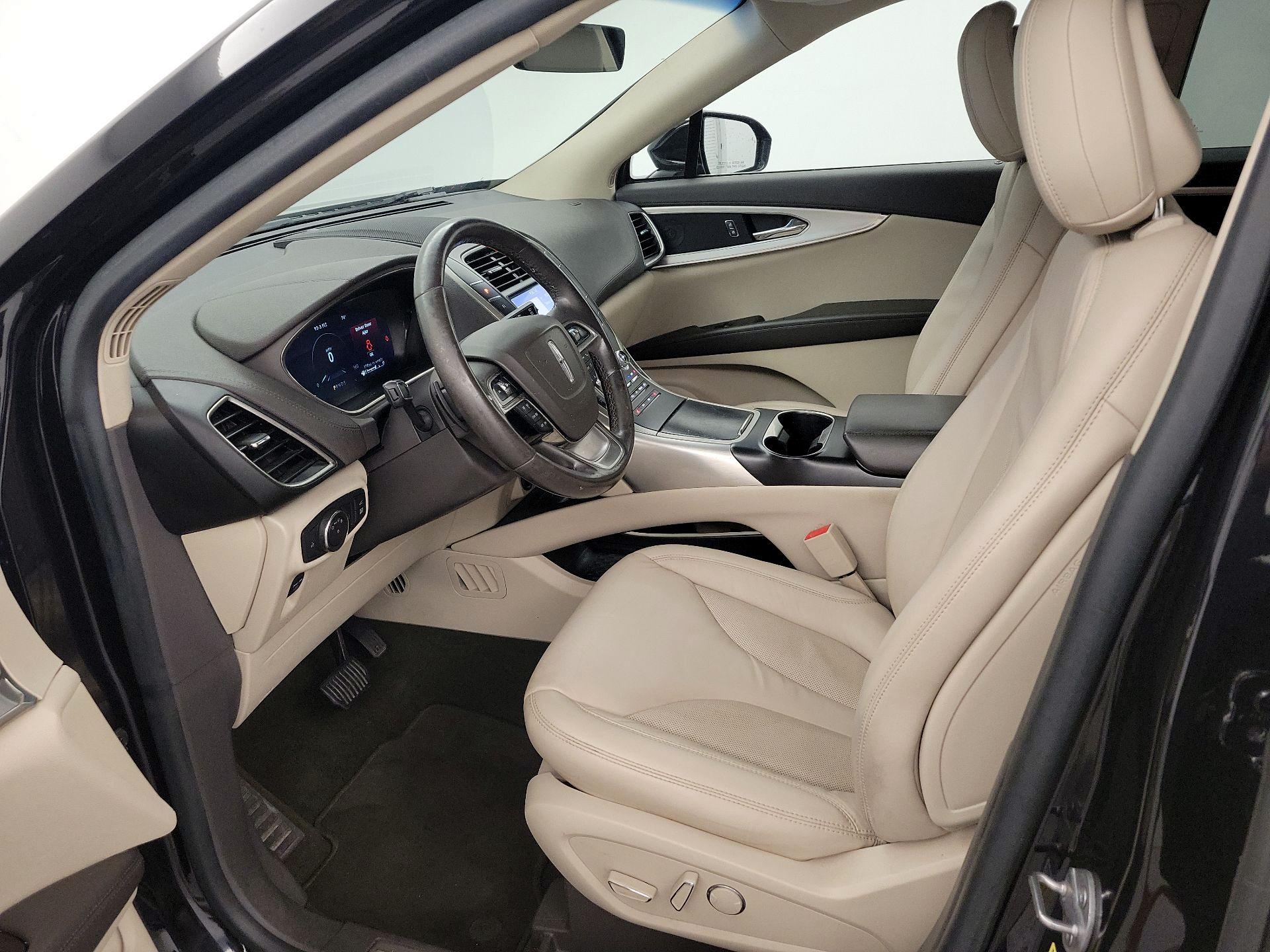 Thumbnail: 2020 Lincoln Nautilus - 11