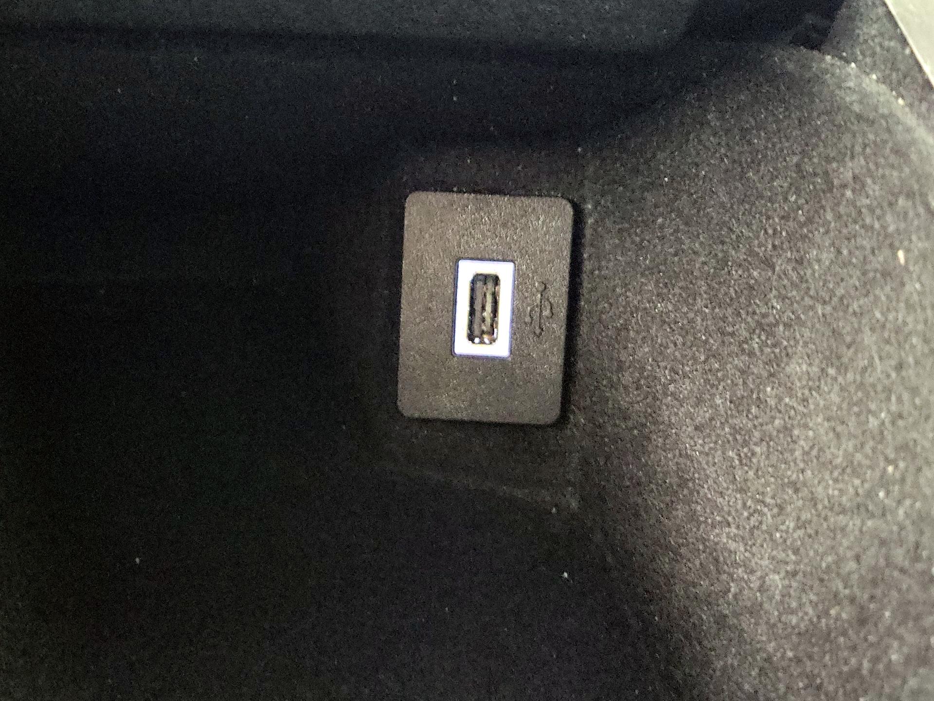 Thumbnail: 2020 Lincoln Nautilus - 19