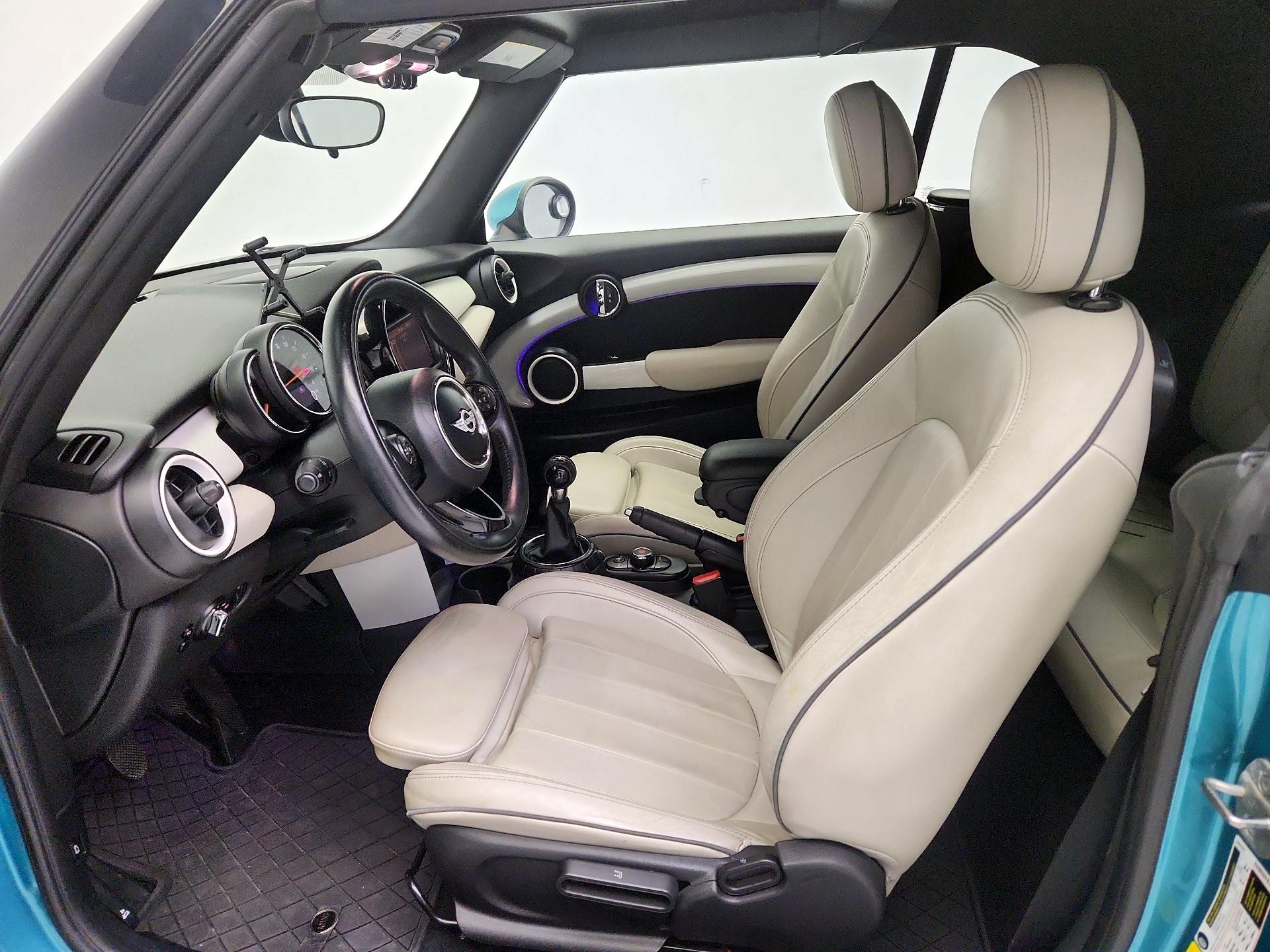 Thumbnail: 2017 MINI Cooper - 9