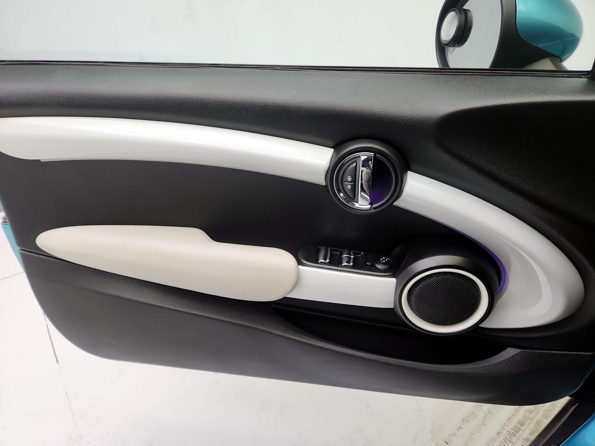 Thumbnail: 2017 MINI Cooper - 10